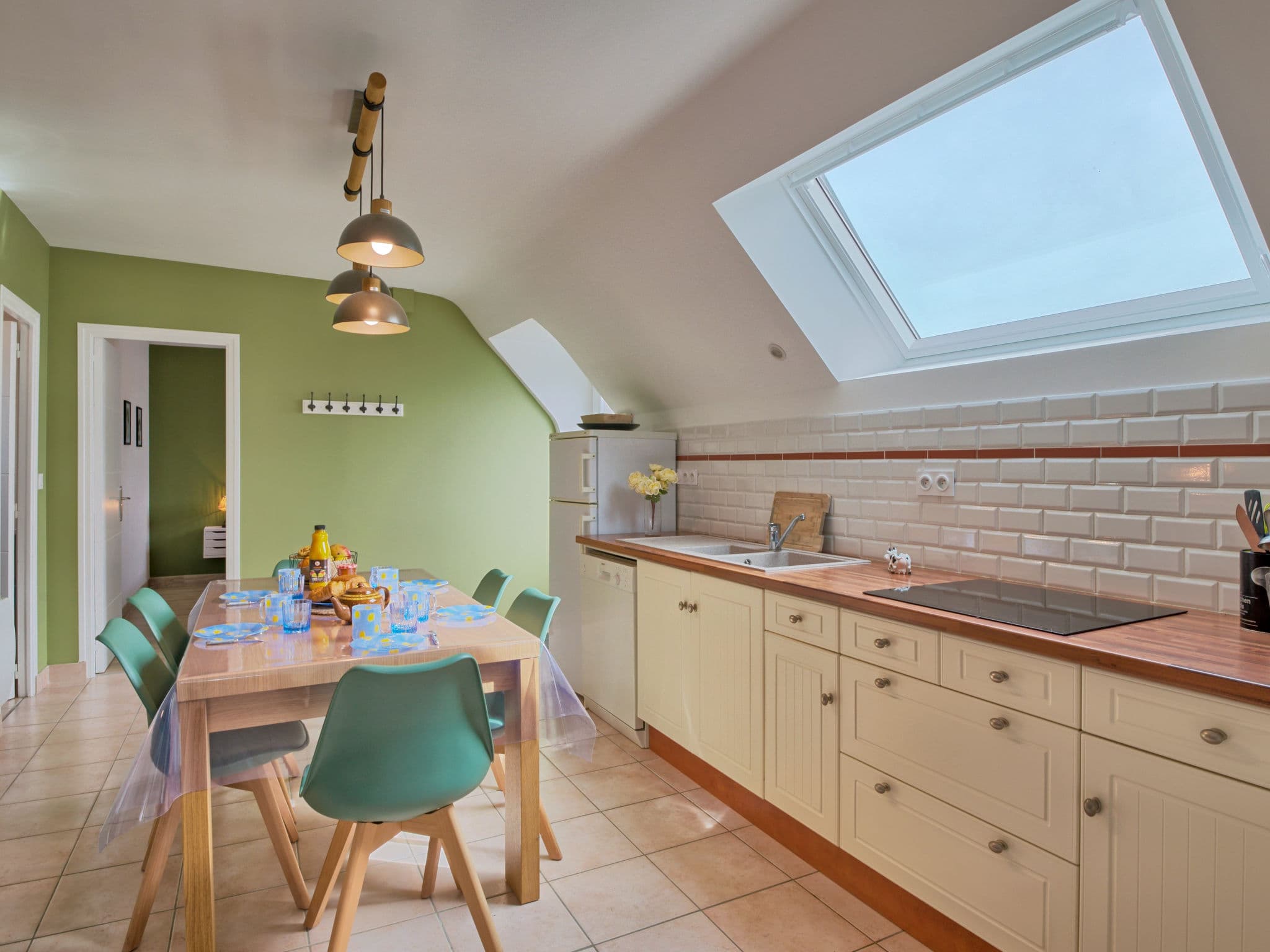 Kitchen / Dining Room