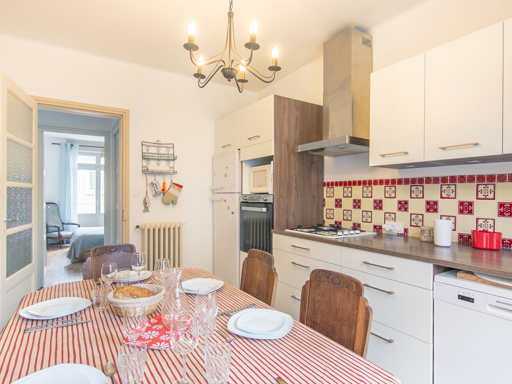 Kitchen / Dining Room