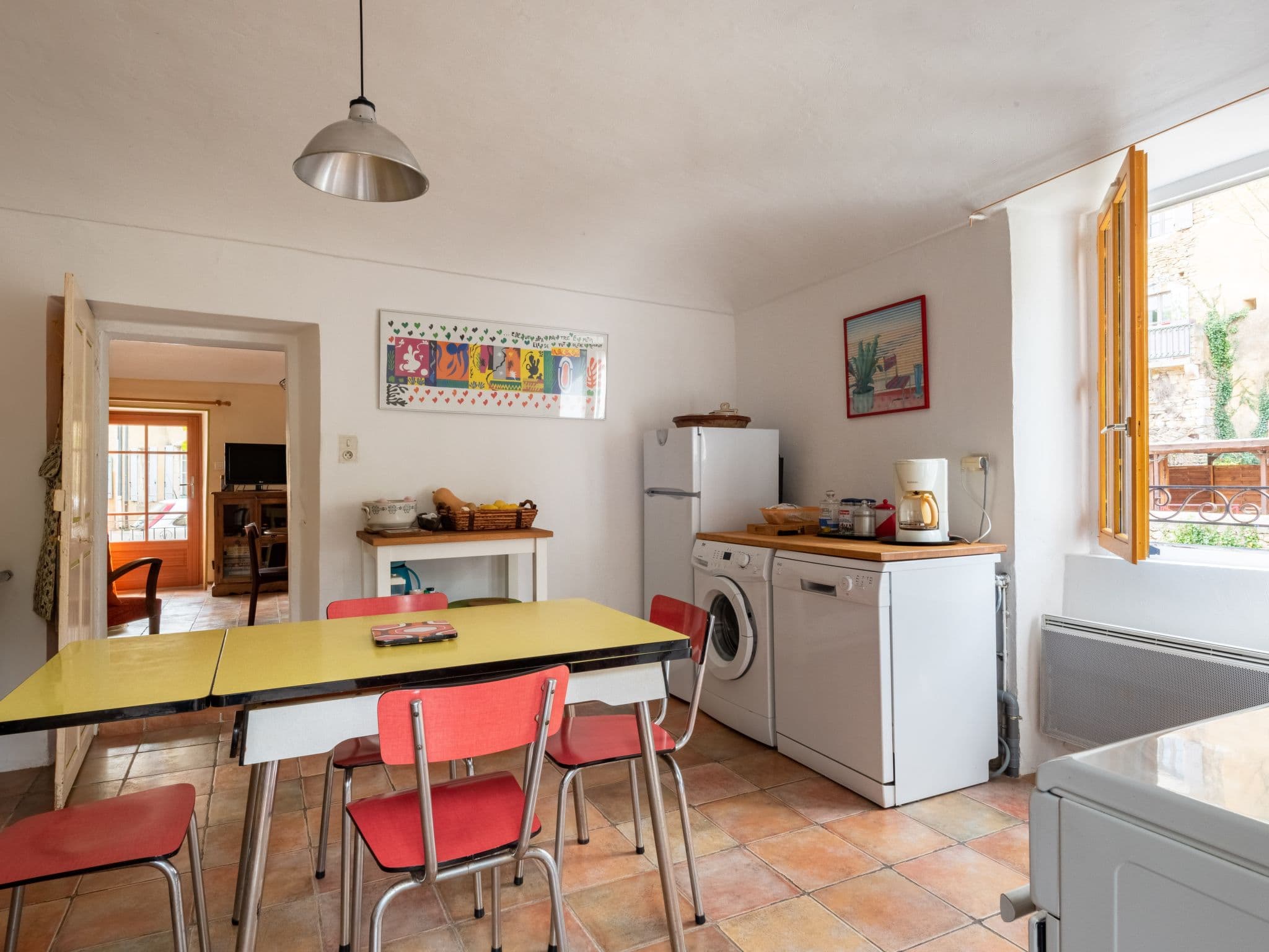 Kitchen / Dining Room