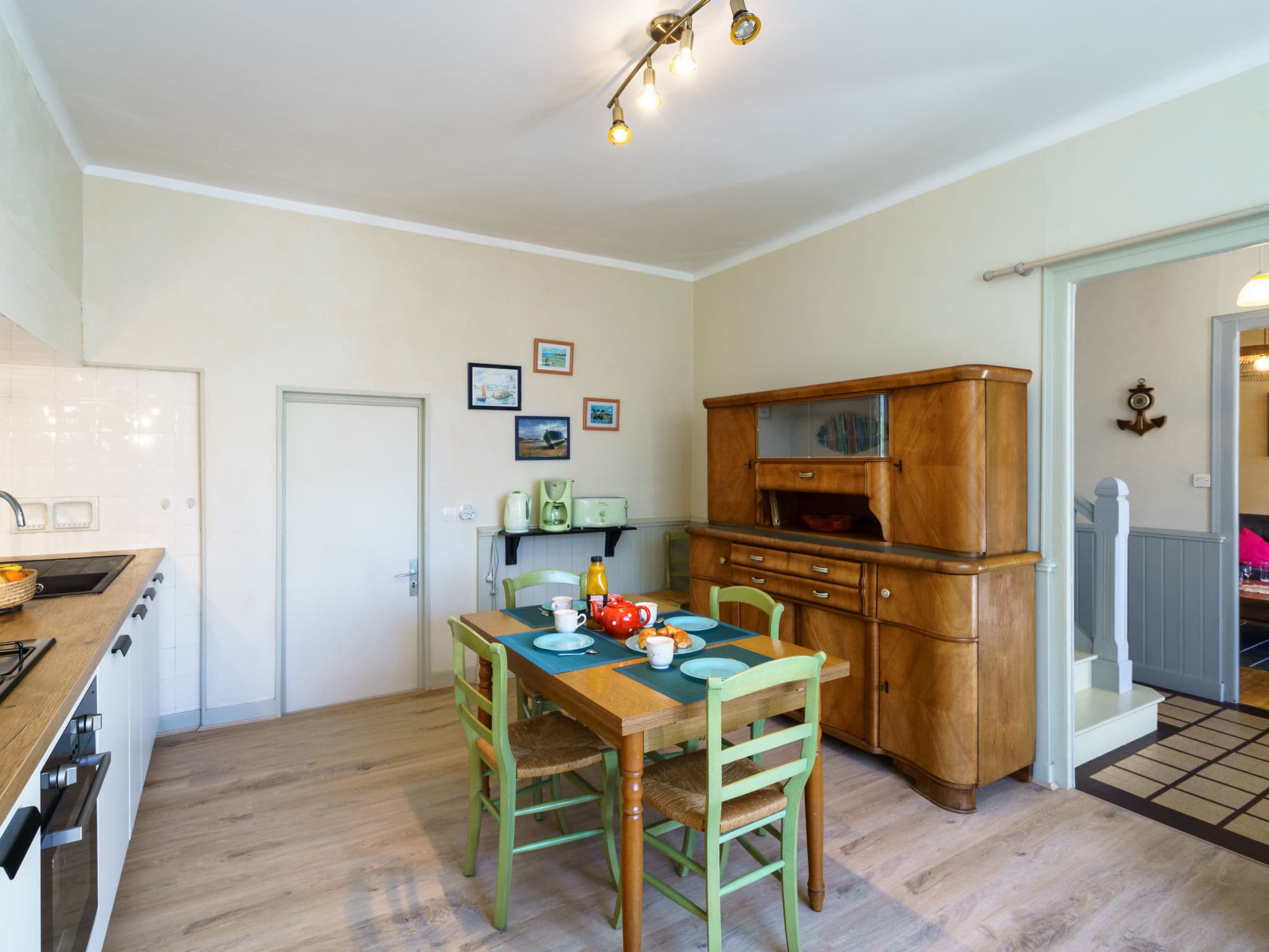 Kitchen / Dining Room