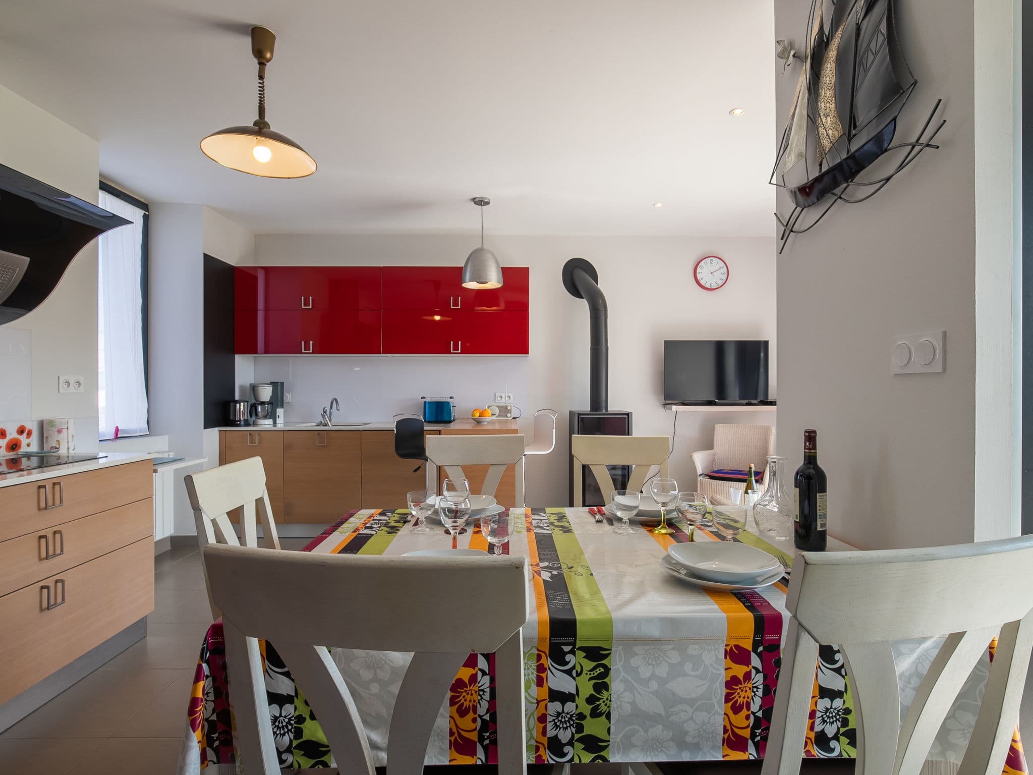 Kitchen / Dining Room