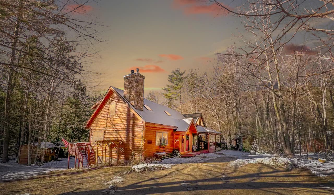 Walker Mtn. House | Walk to River | 2 Main Suites