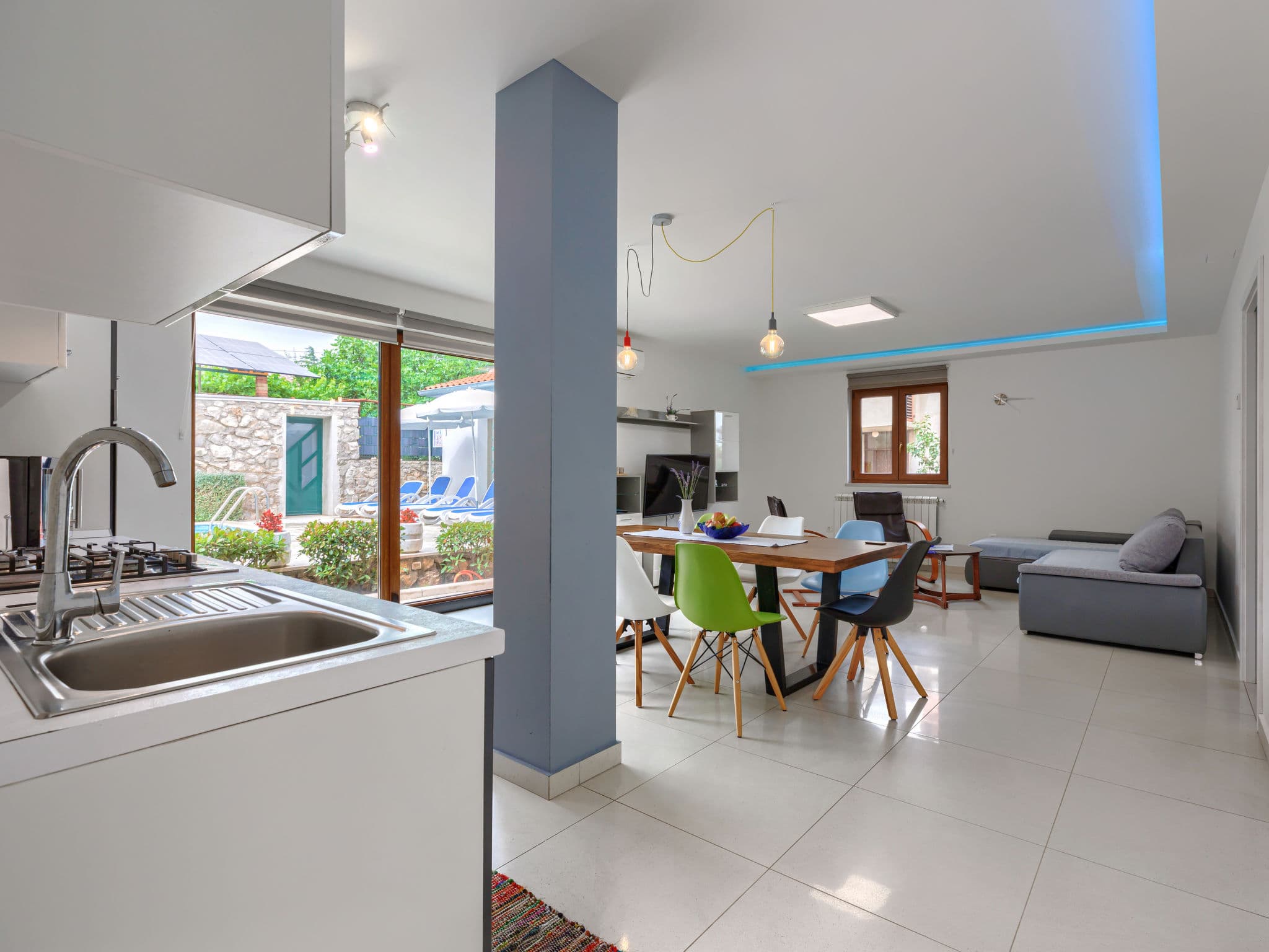 Kitchen / Dining Room
