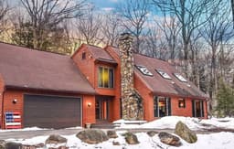 The North Woods Escape | 5BDRM, Hot Tub, Game Room