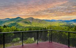 Relaxing Mountaintop Escape | Breathtaking Views!