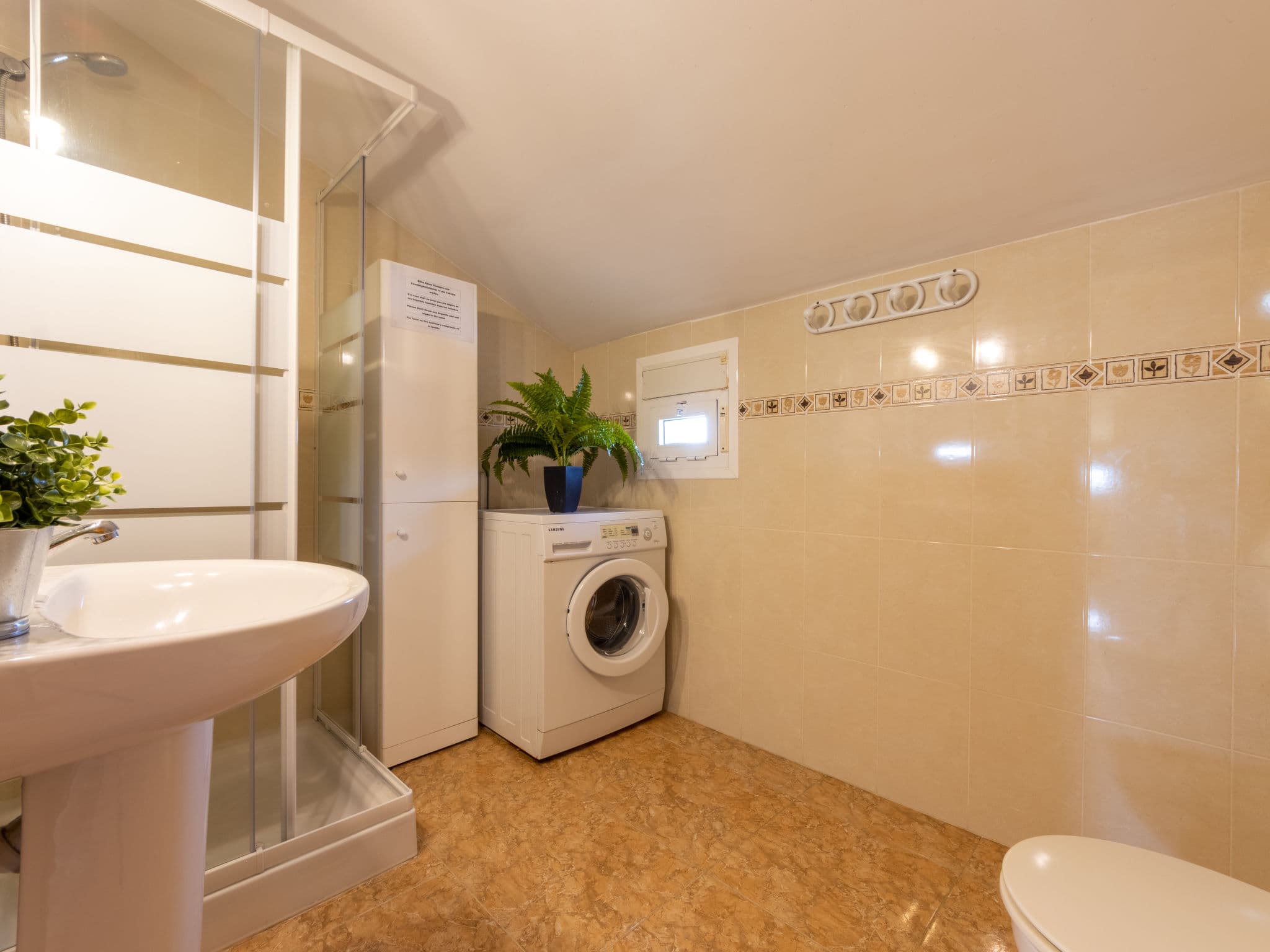 Bathroom / Wellness