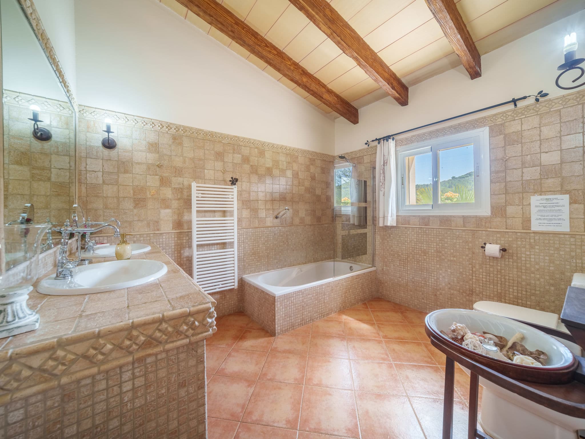 Bathroom / Wellness