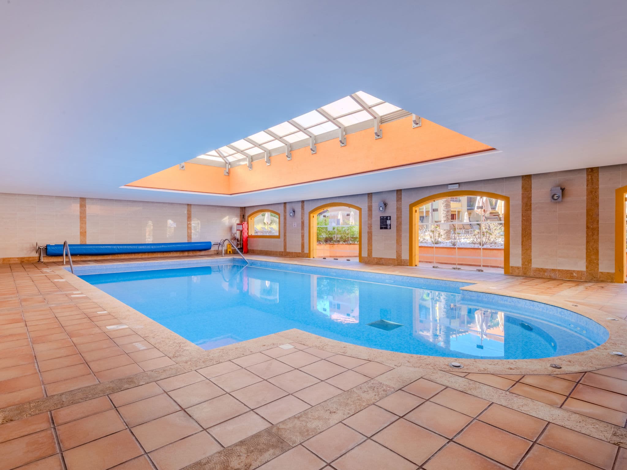 Pool Indoor