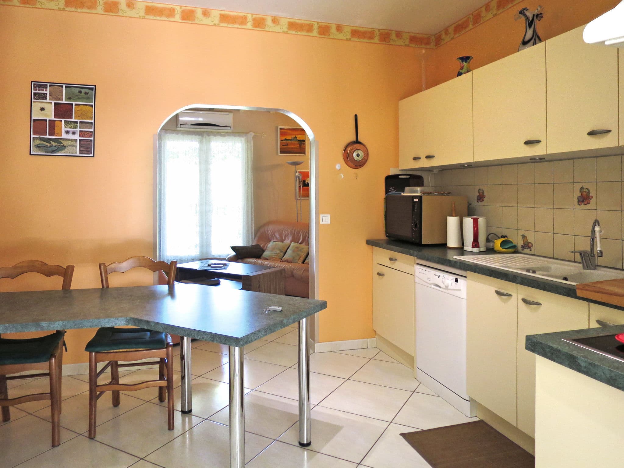 Kitchen / Dining Room