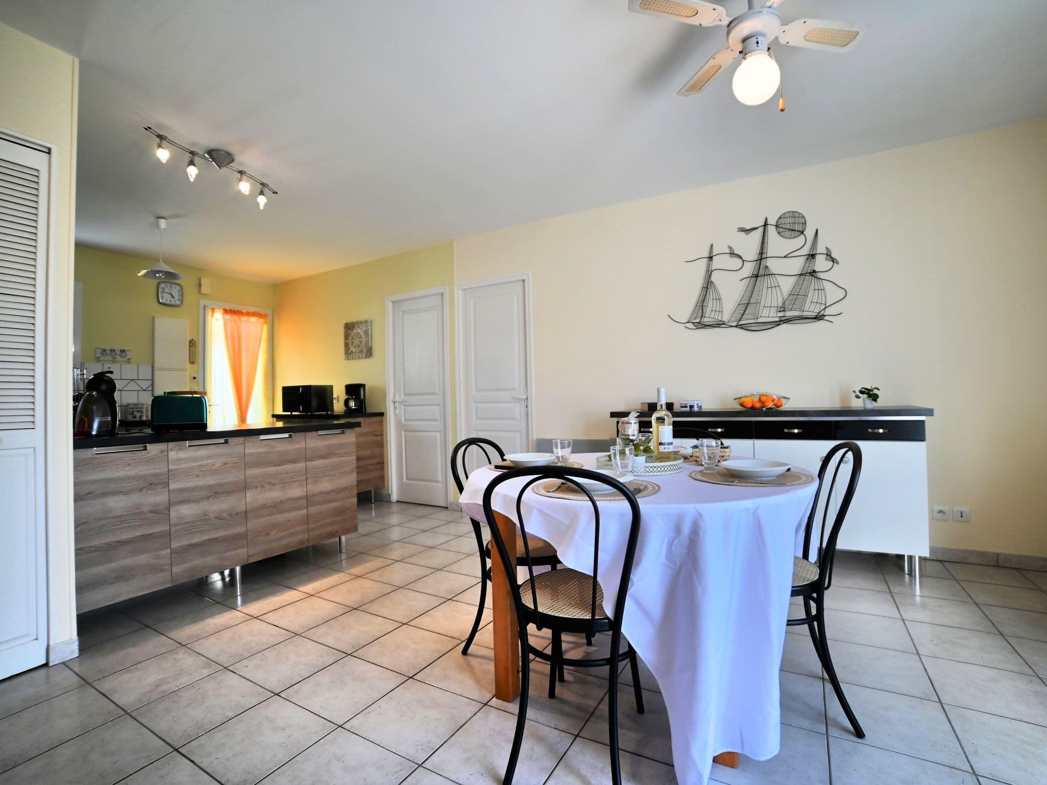 Kitchen / Dining Room