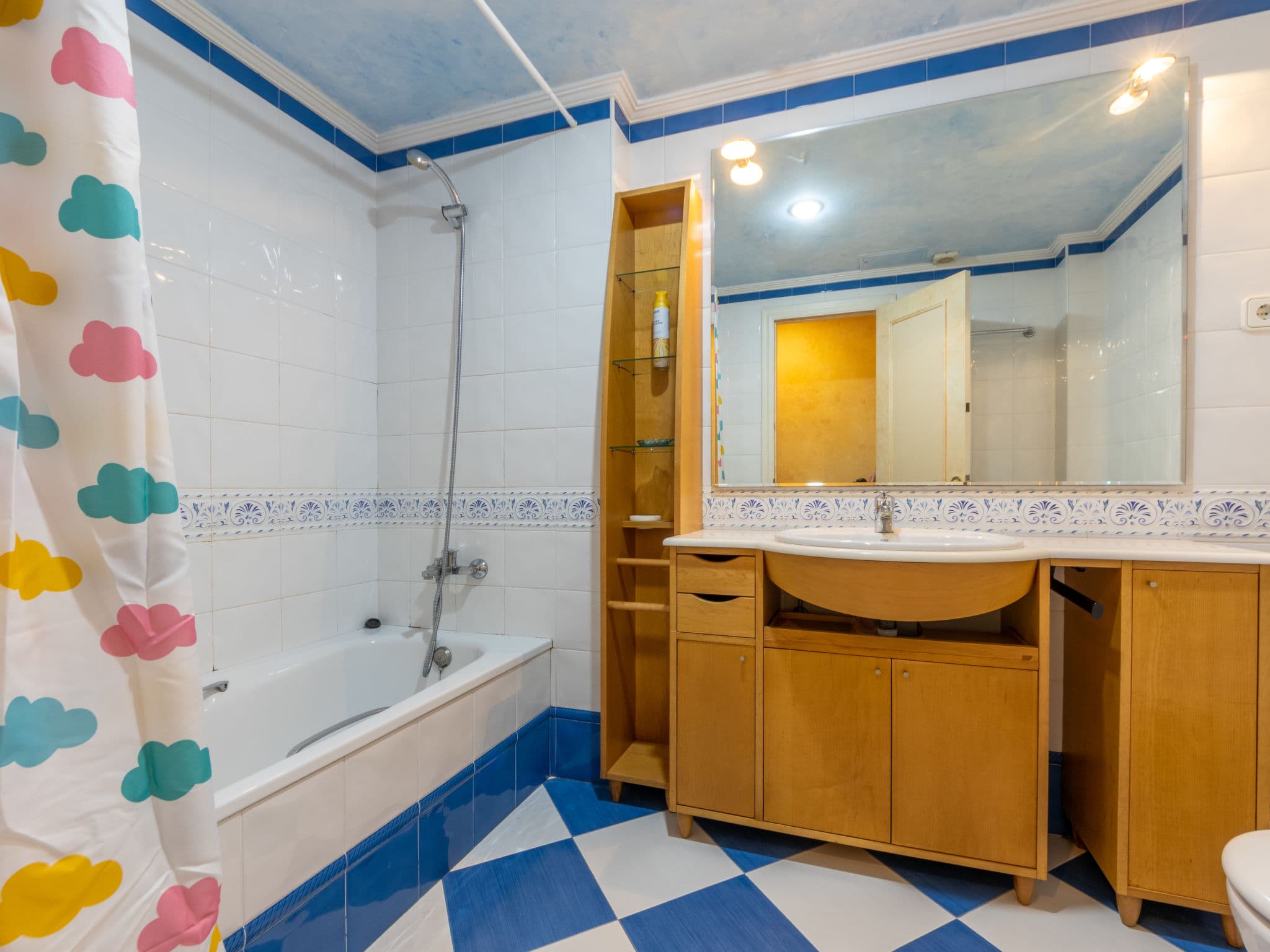 Bathroom / Wellness