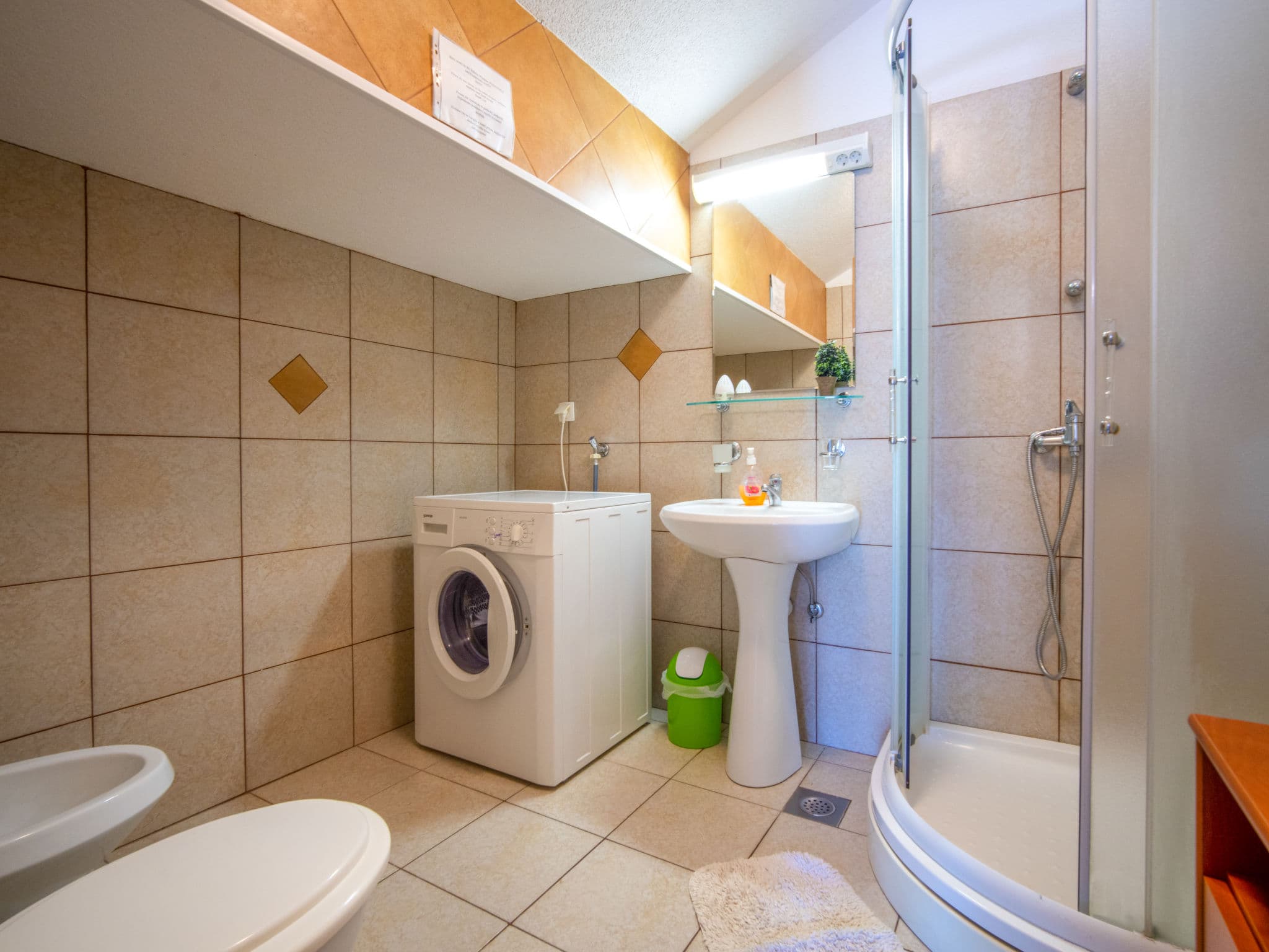 Bathroom / Wellness