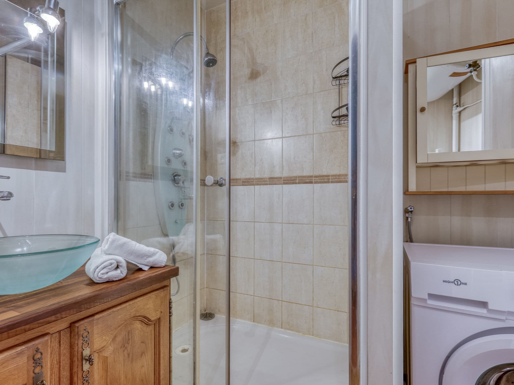 Bathroom / Wellness