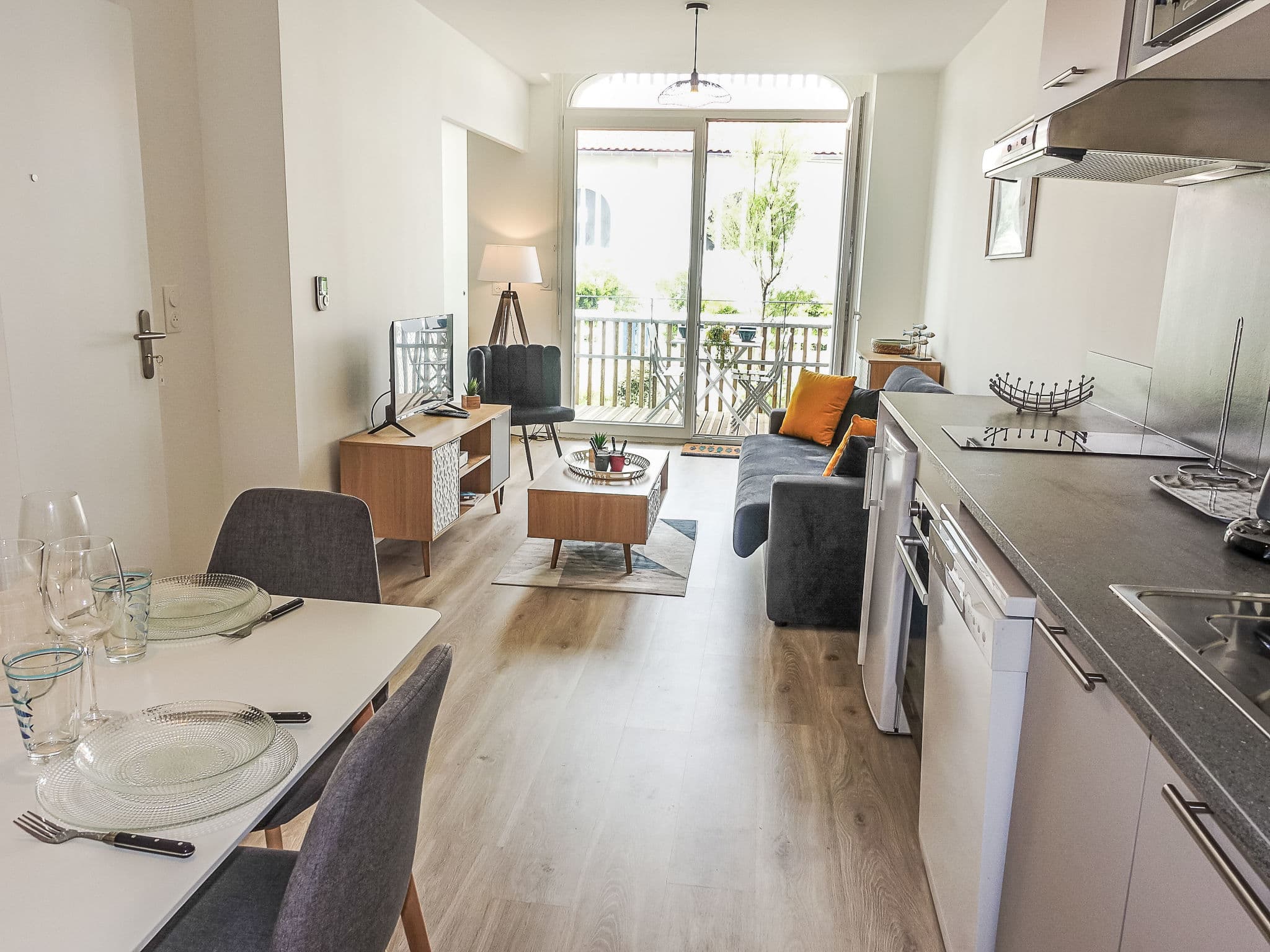 Kitchen / Dining Room