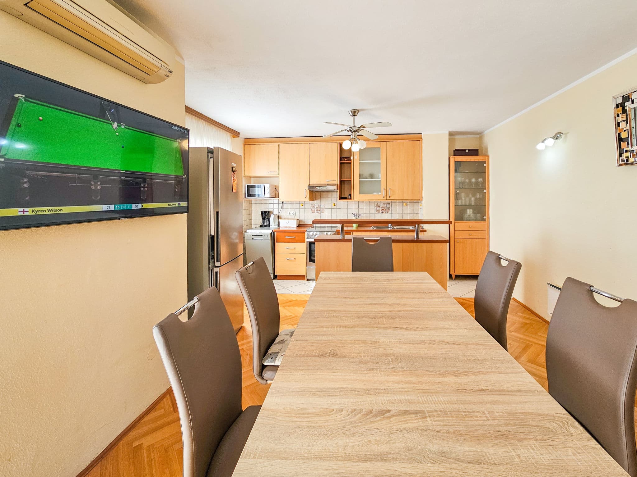 Kitchen / Dining Room