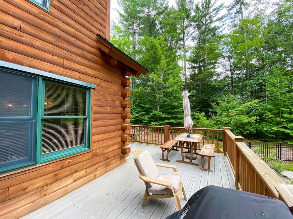 Deck seating + grill