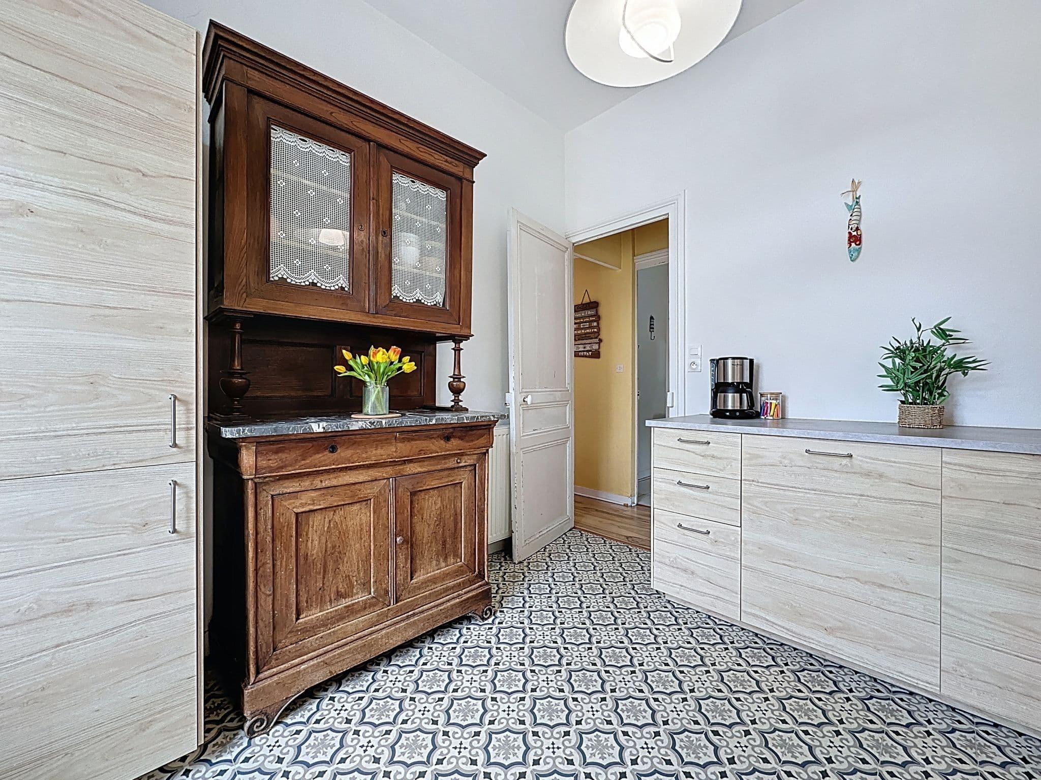 Kitchen / Dining Room