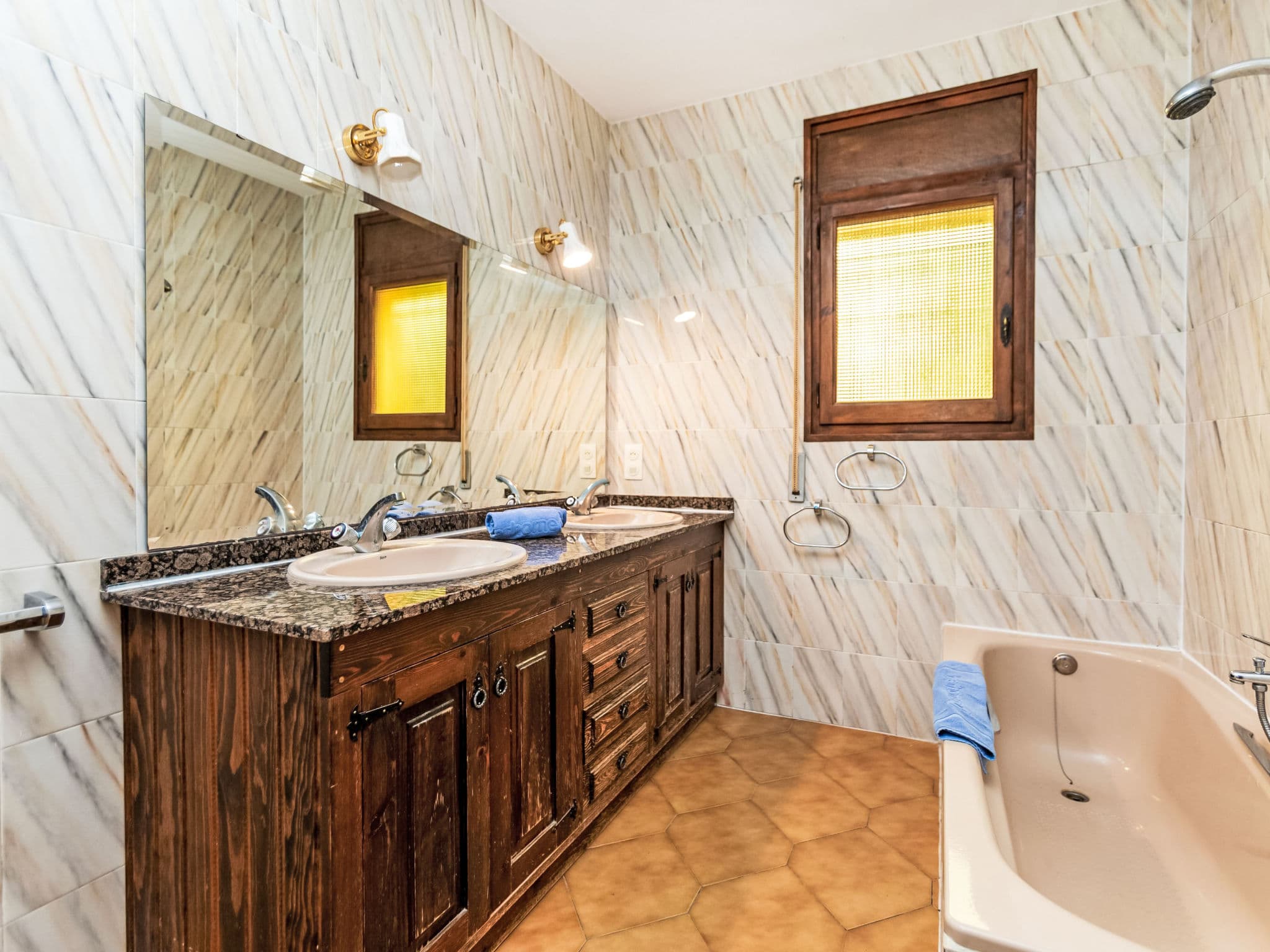 Bathroom / Wellness