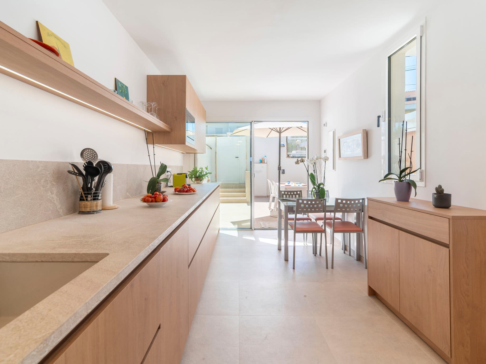 Kitchen / Dining Room