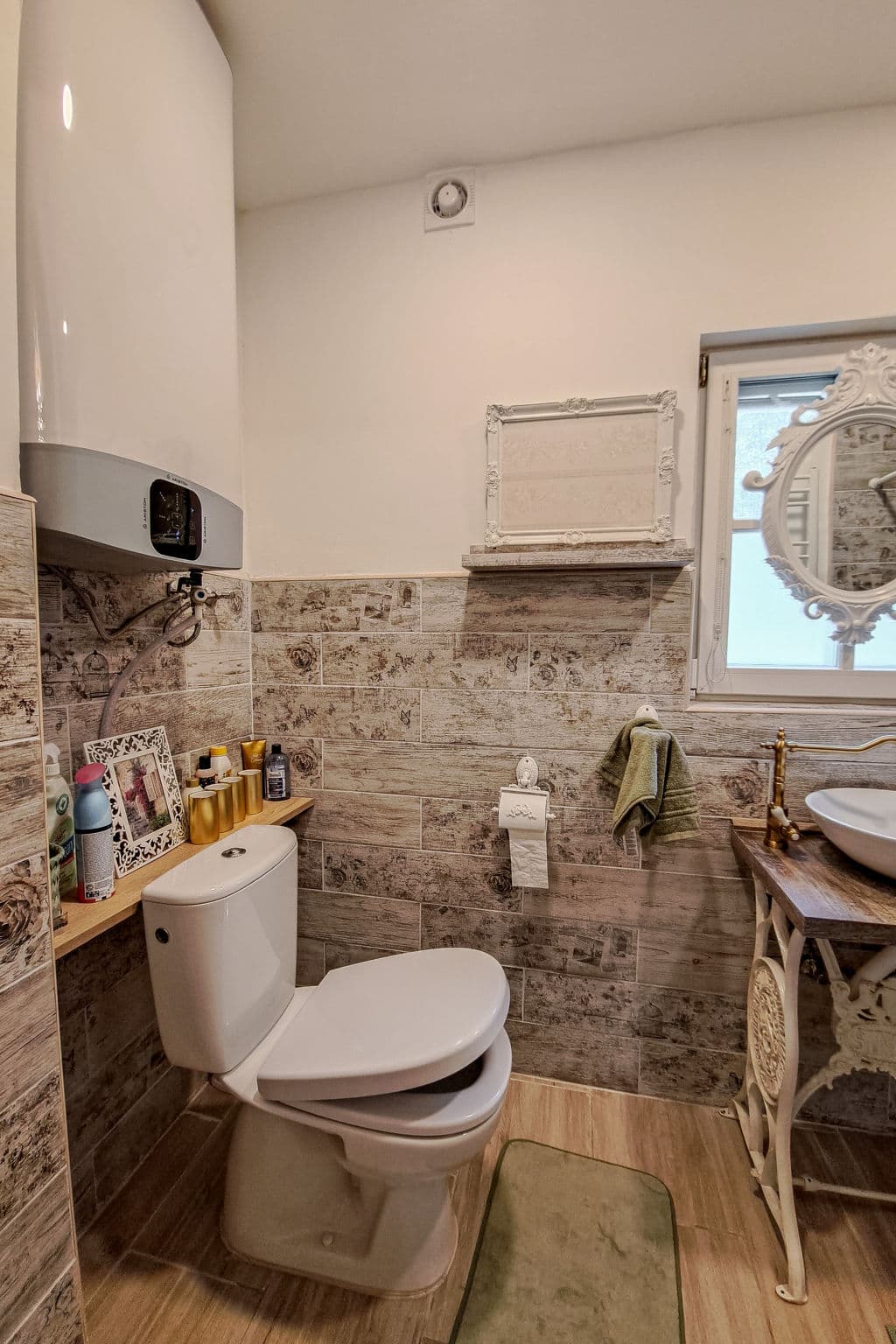Bathroom / Wellness