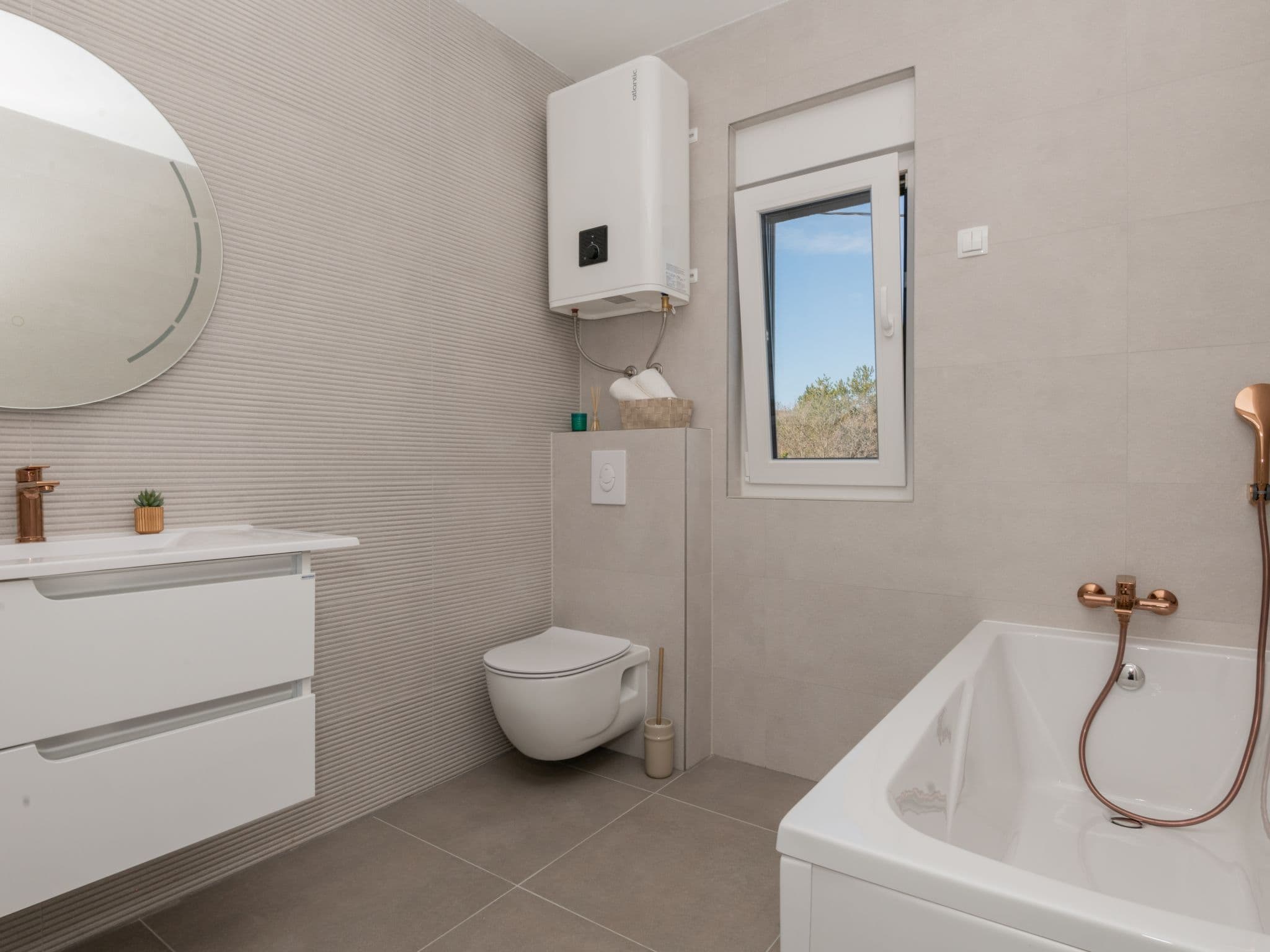 Bathroom / Wellness
