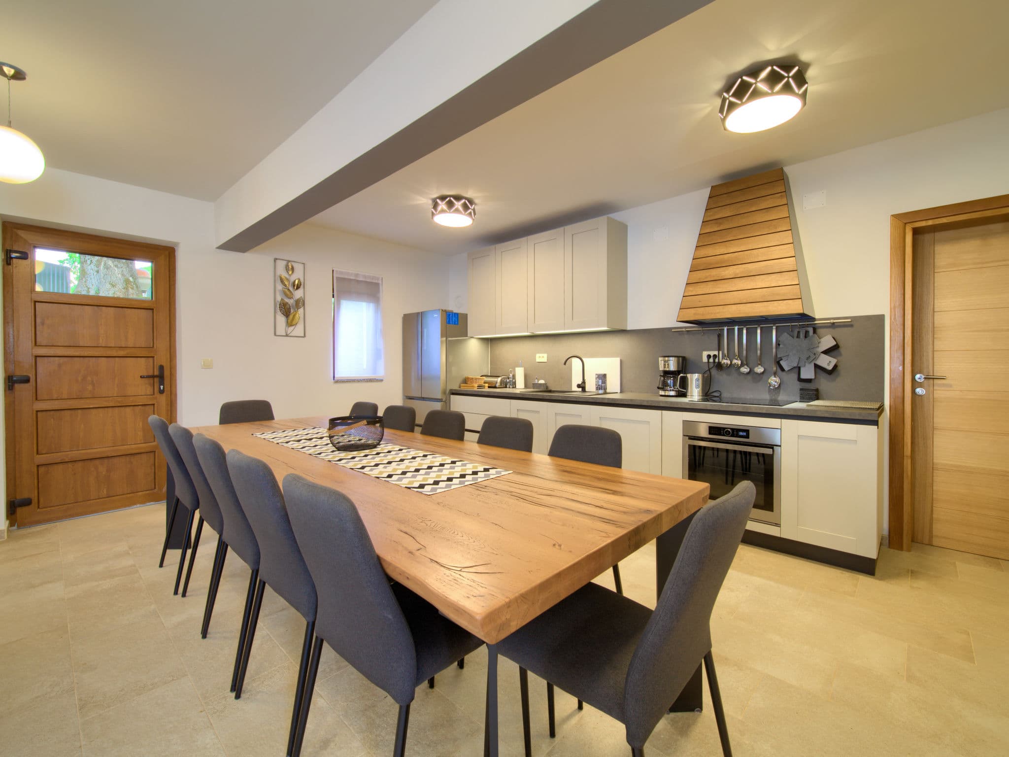 Kitchen / Dining Room