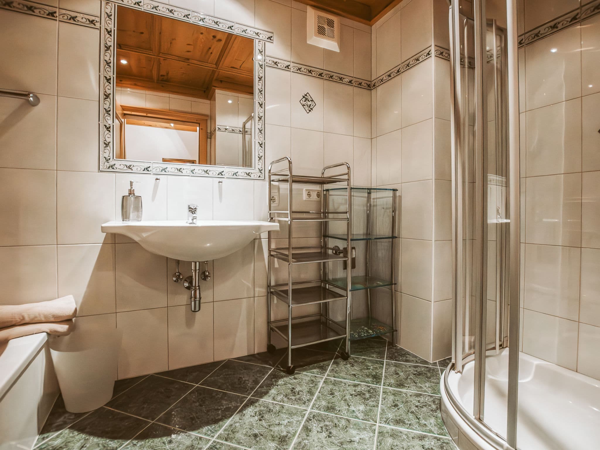 Bathroom / Wellness