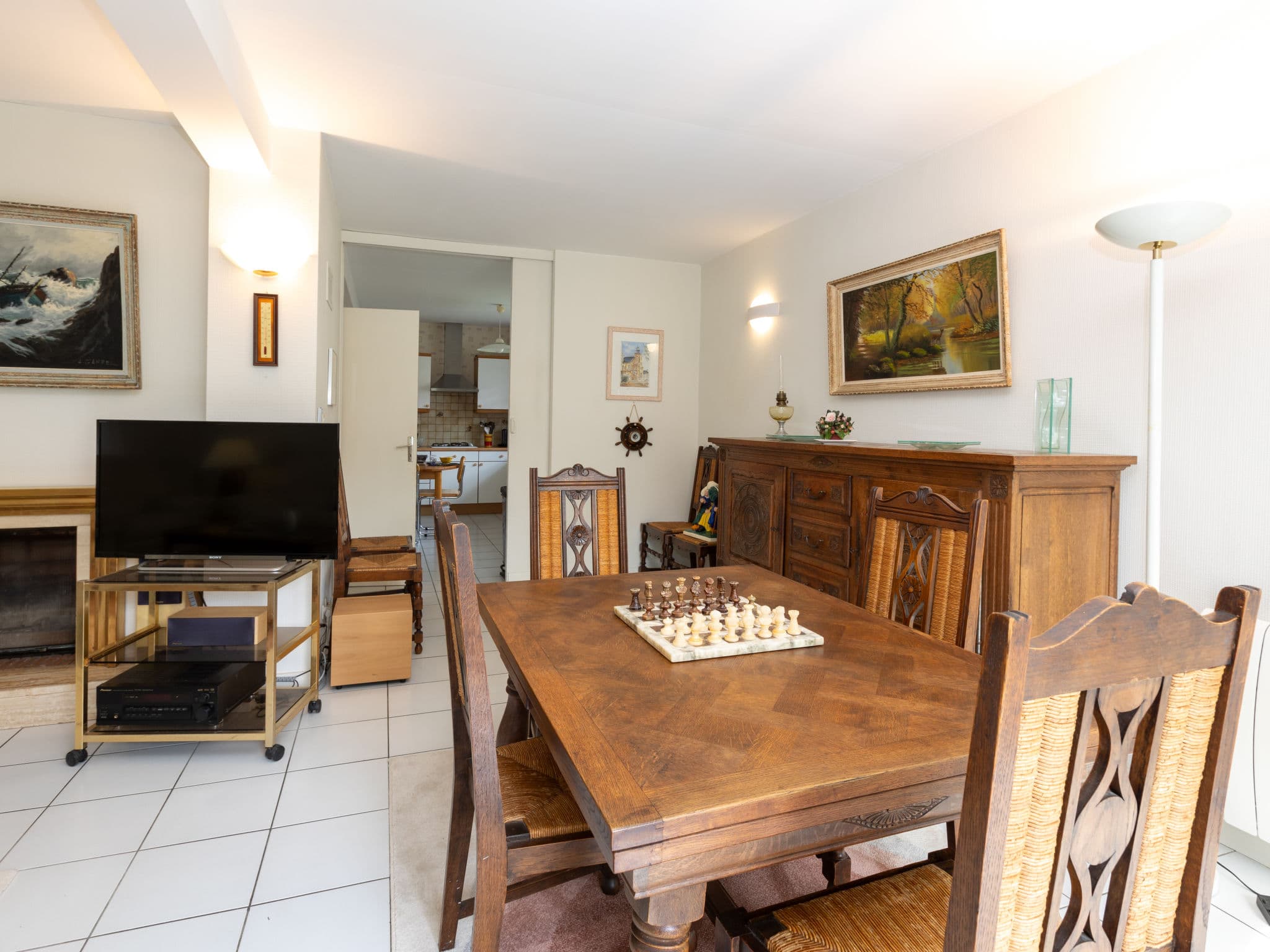 Kitchen / Dining Room