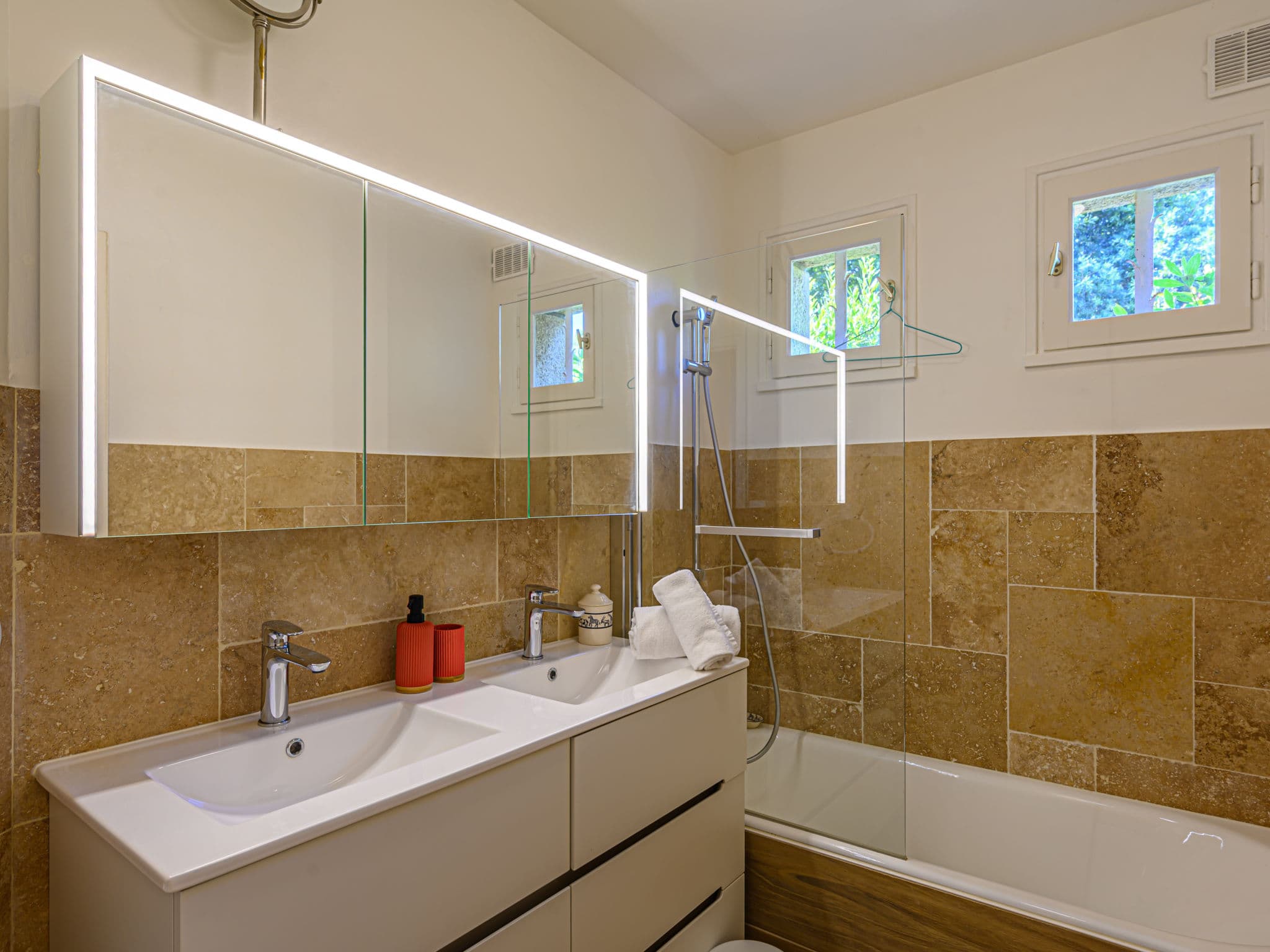 Bathroom / Wellness