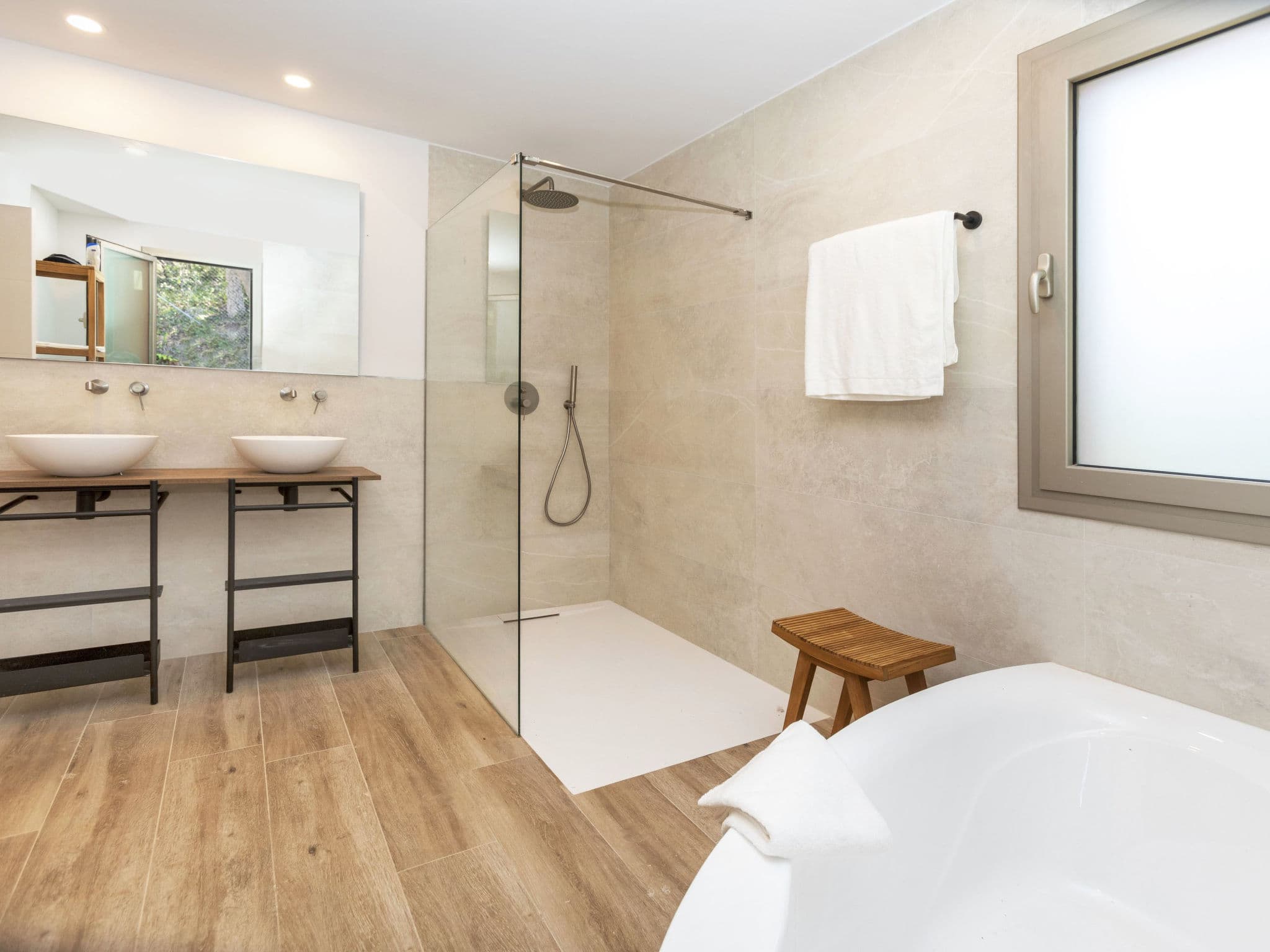 Bathroom / Wellness