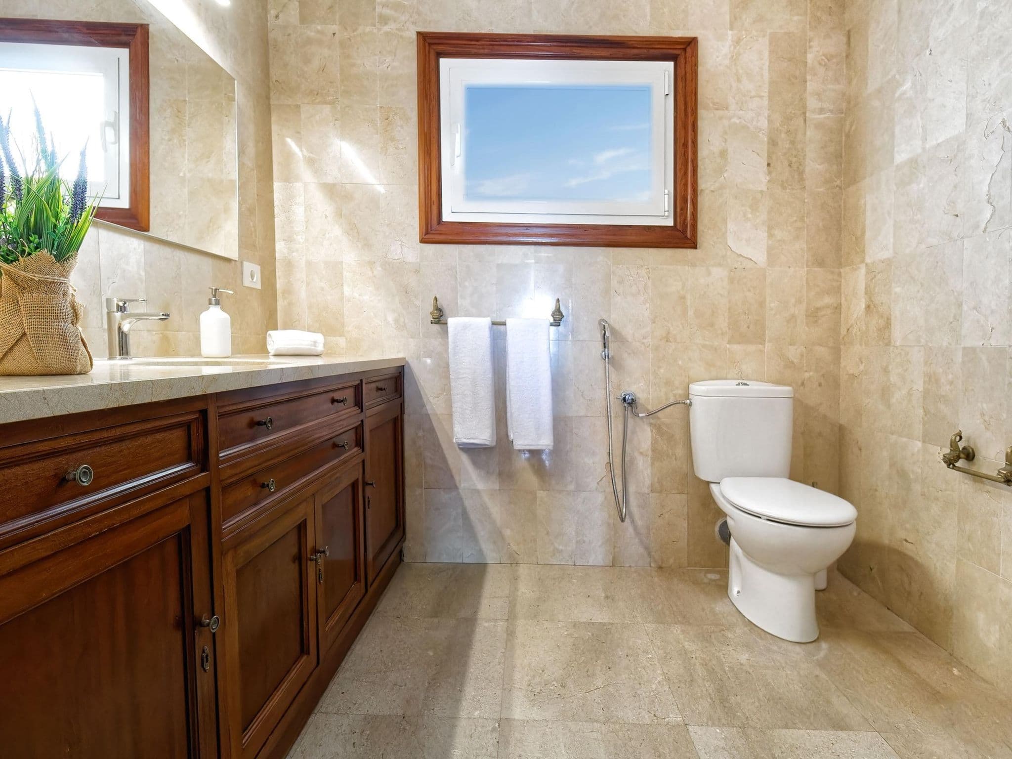 Bathroom / Wellness