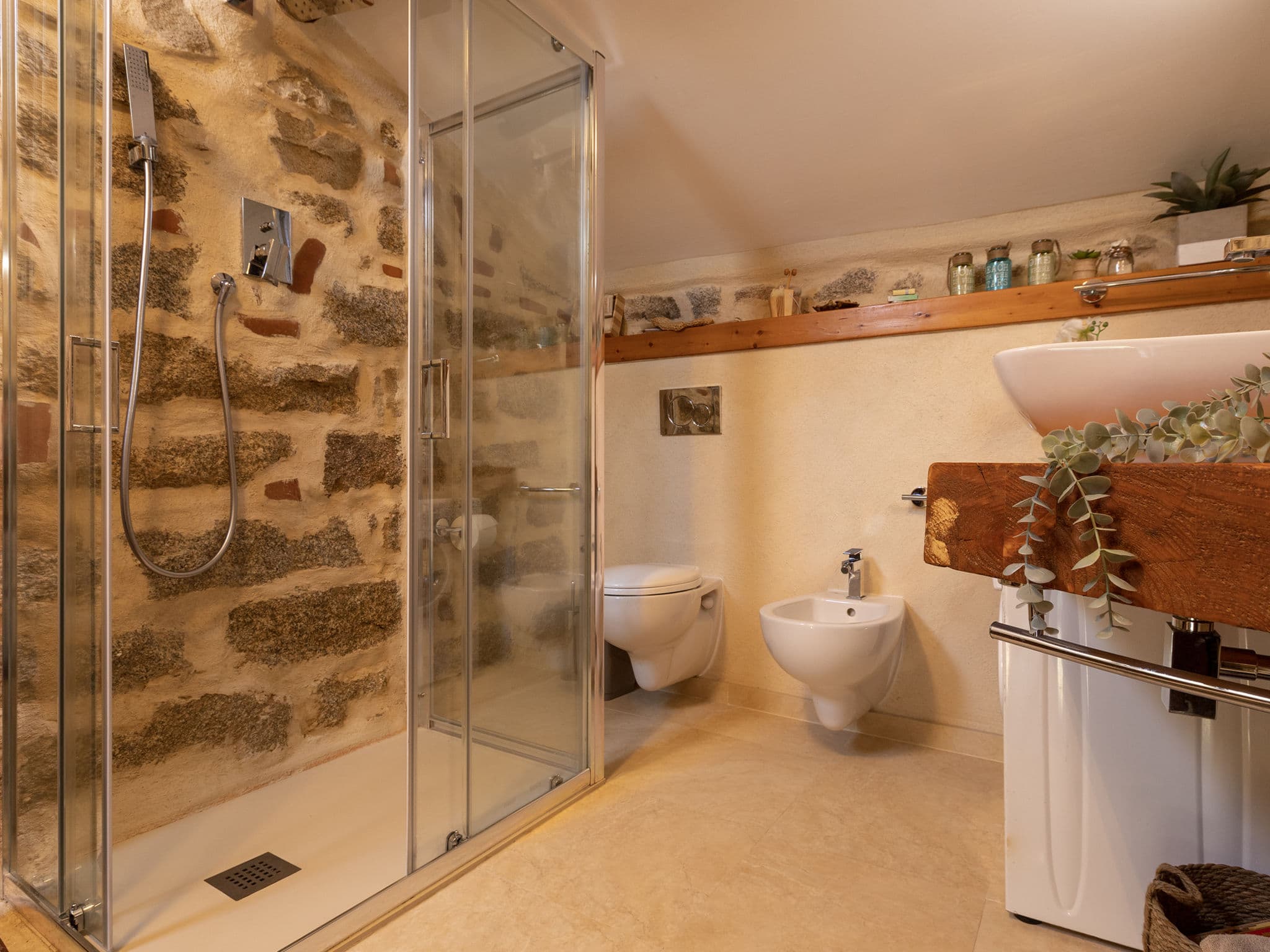 Bathroom / Wellness