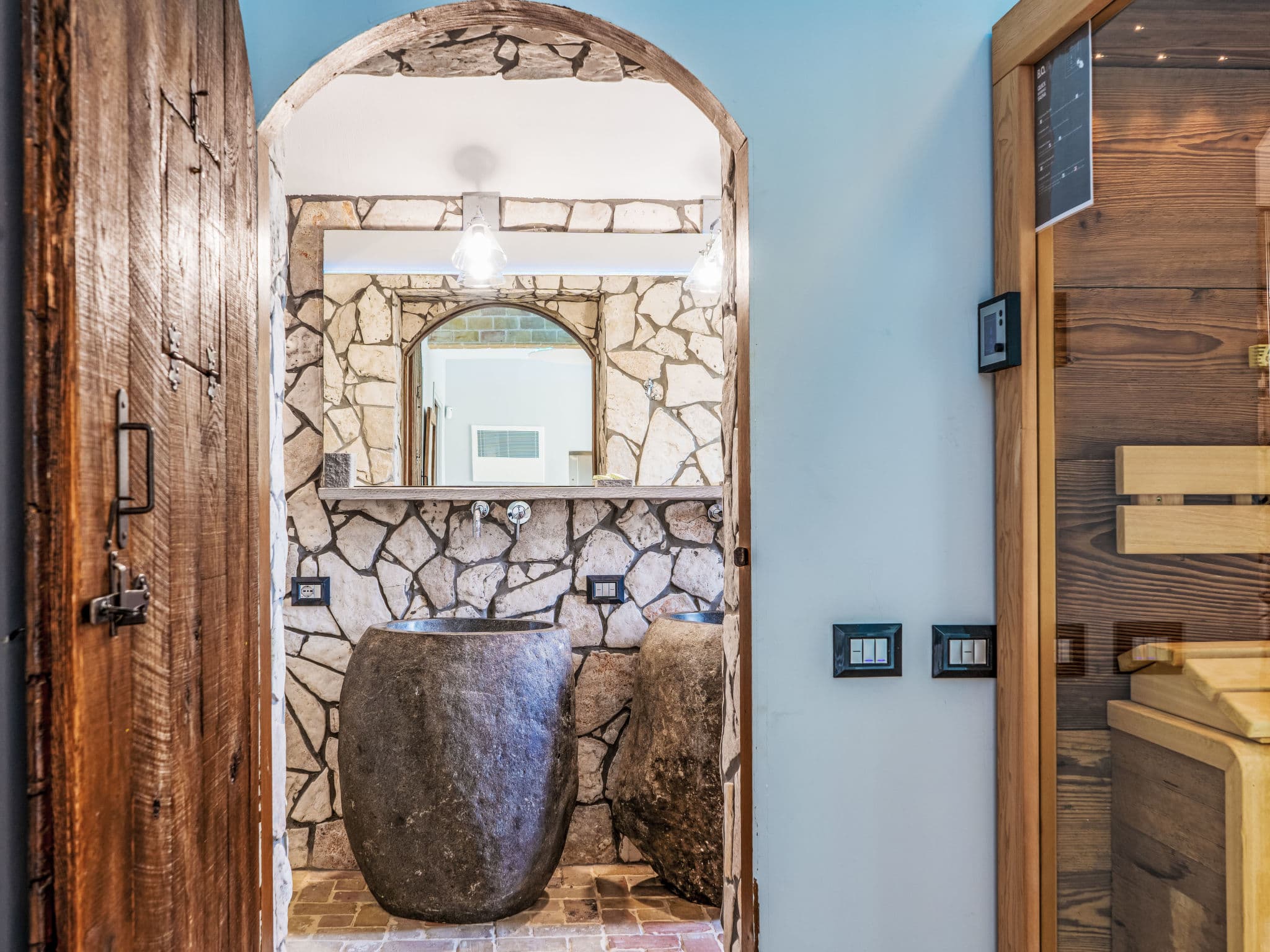 Bathroom / Wellness