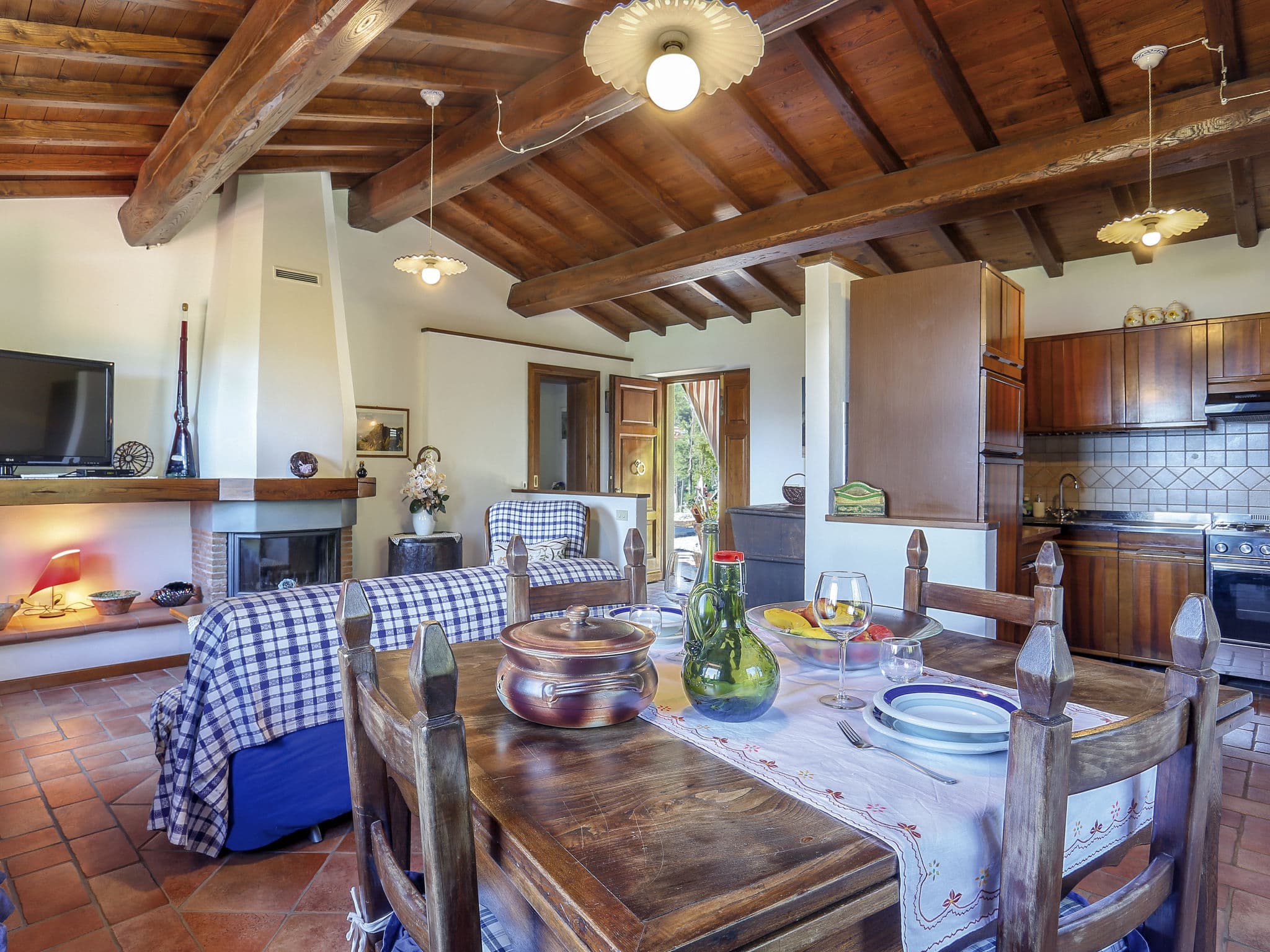 Kitchen / Dining Room