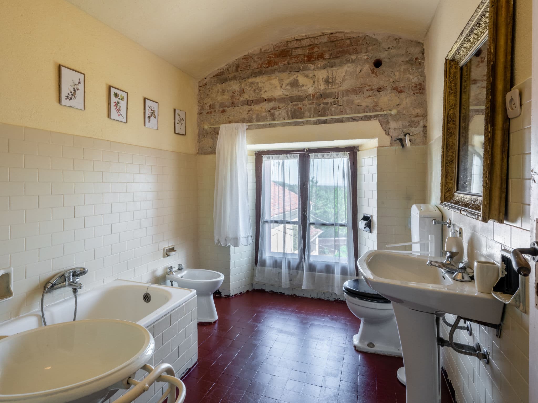 Bathroom / Wellness