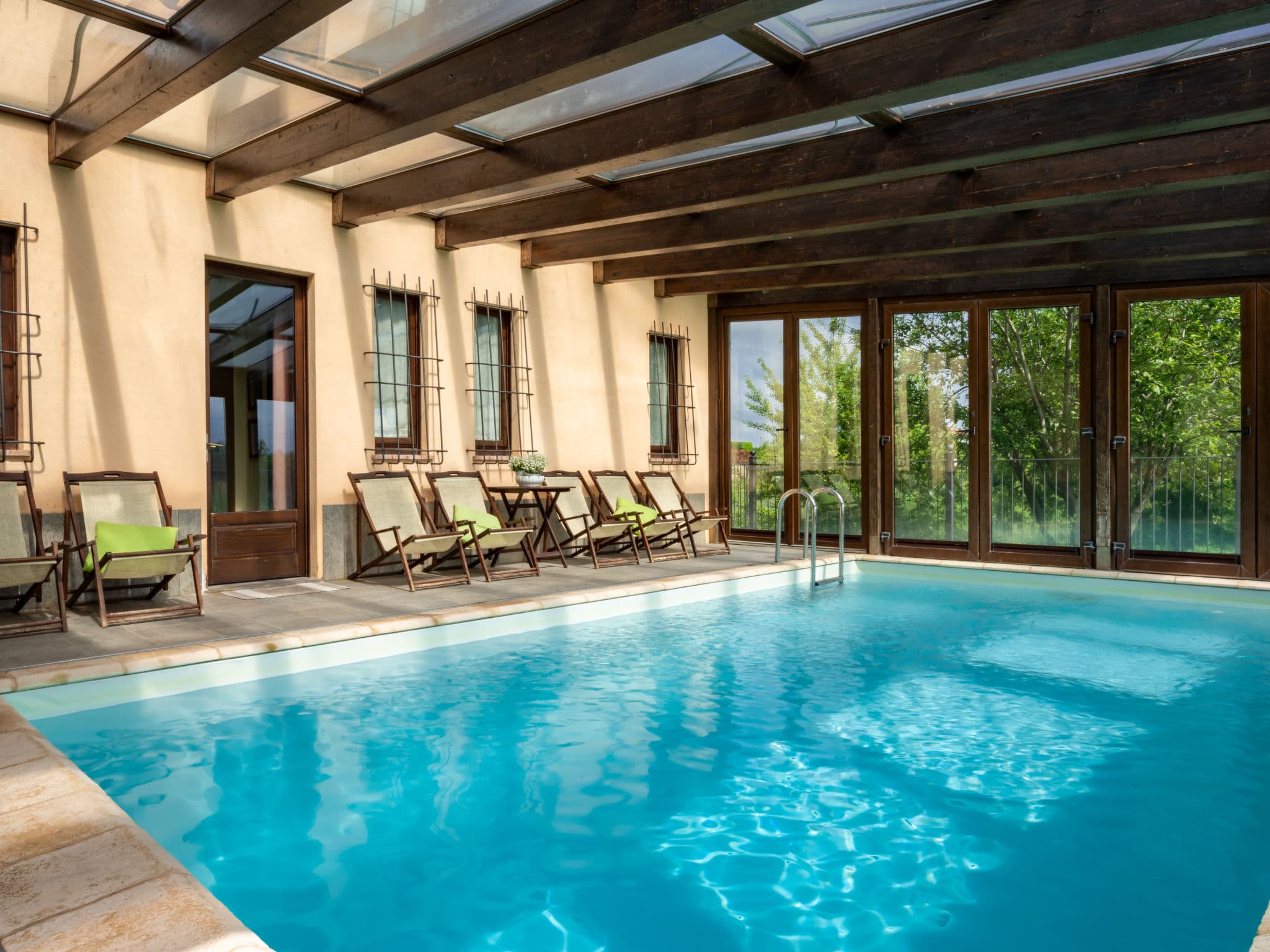 Pool Indoor