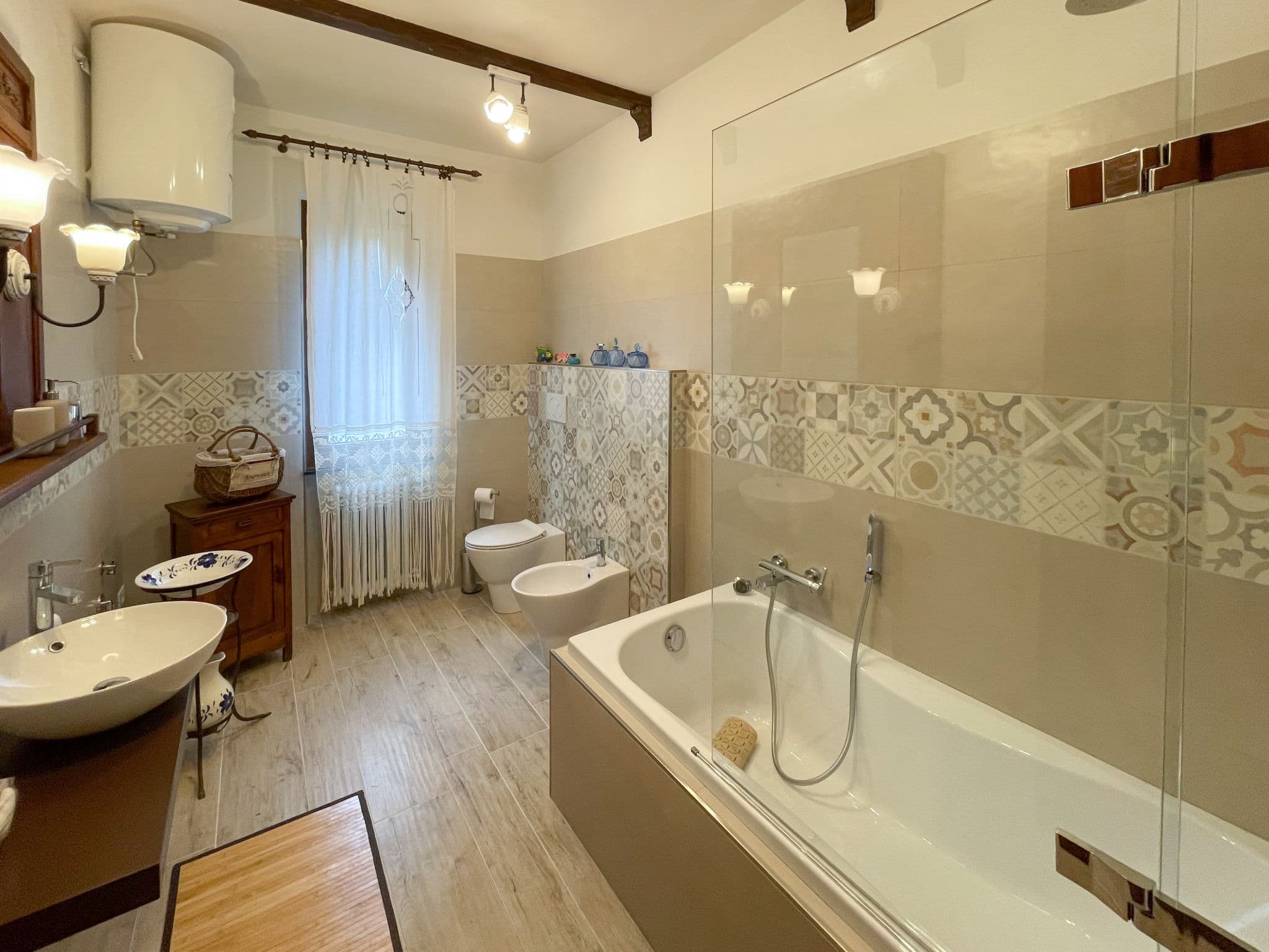 Bathroom / Wellness