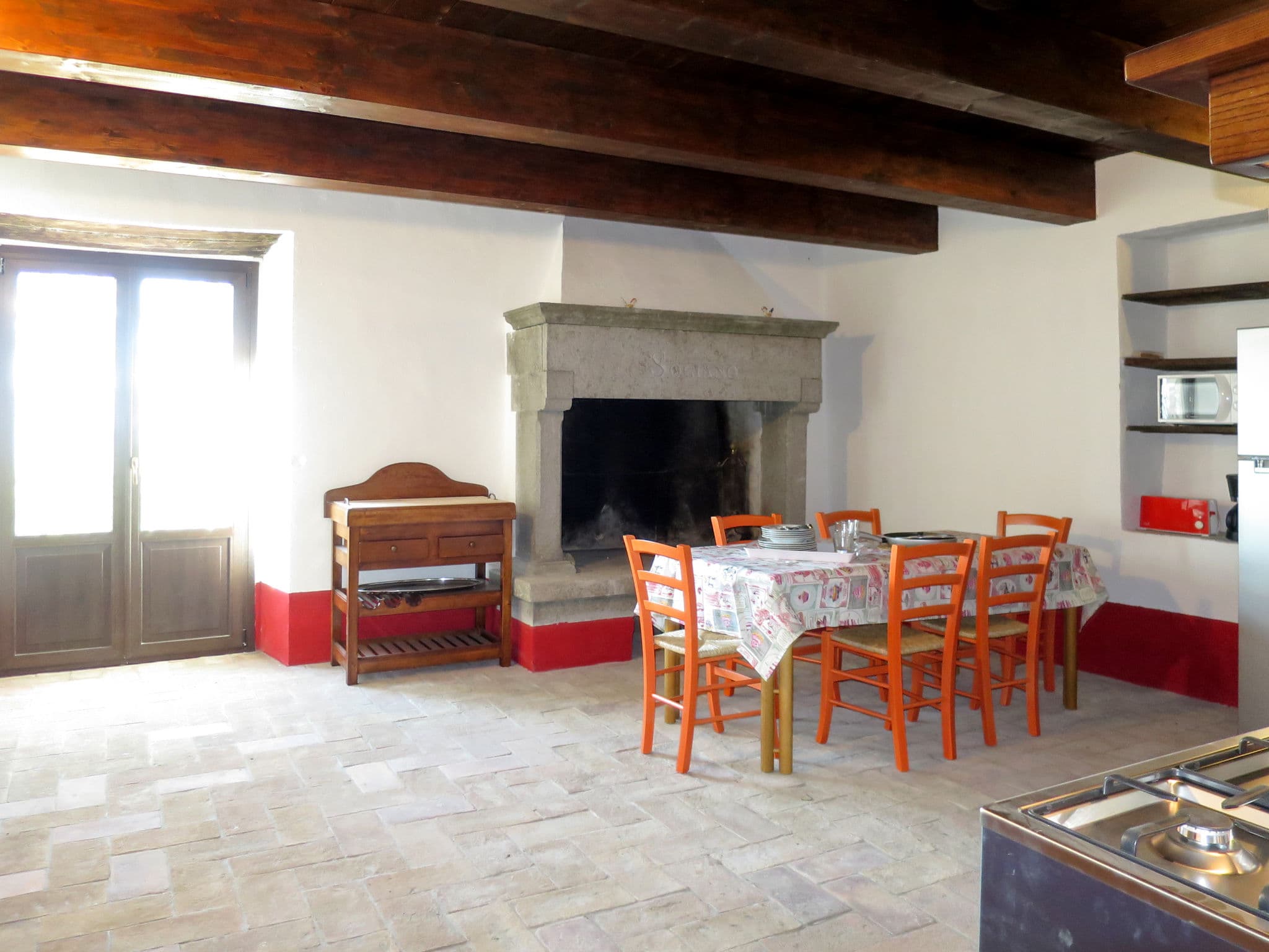Kitchen / Dining Room