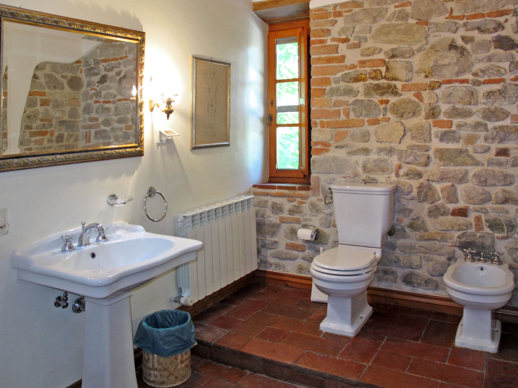 Bathroom / Wellness