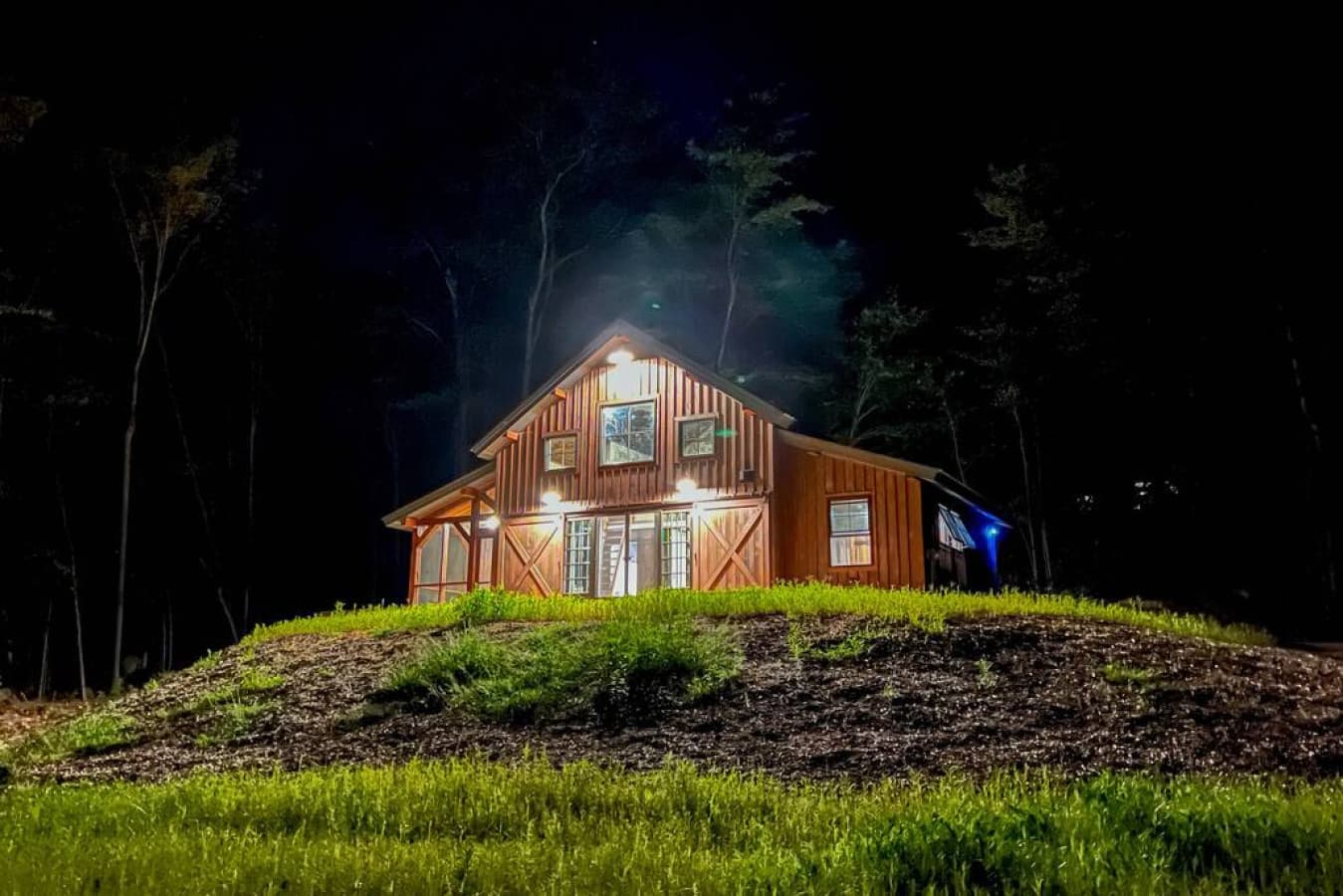Barnhaus at night