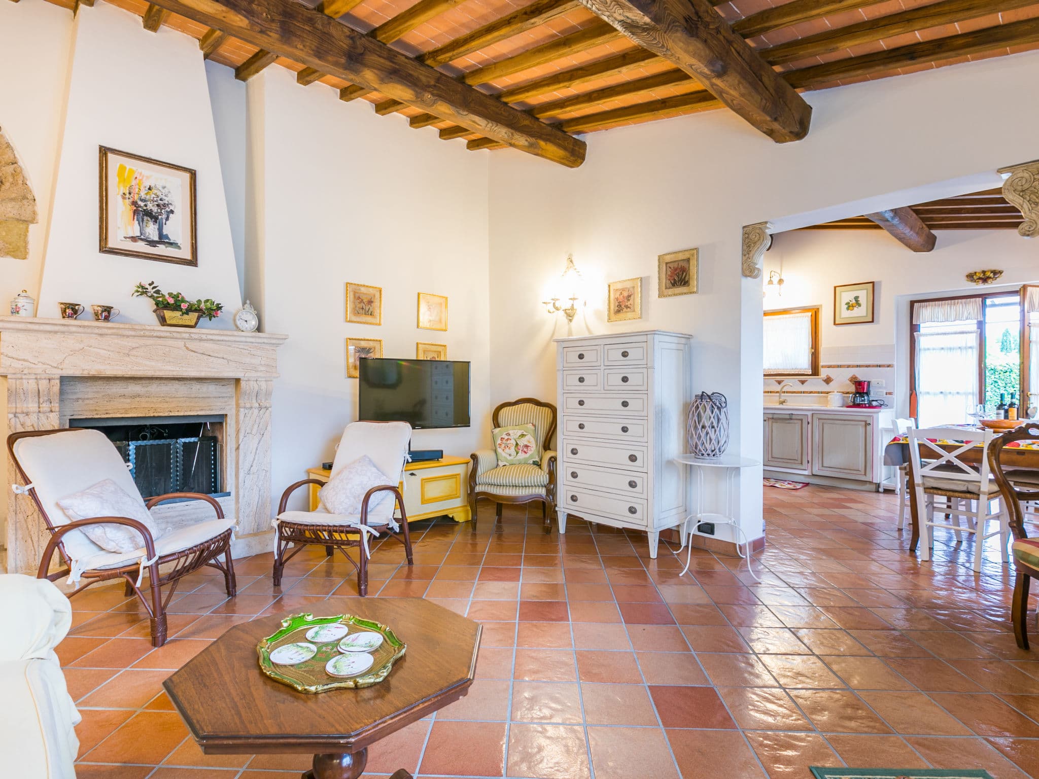 Kitchen / Dining Room