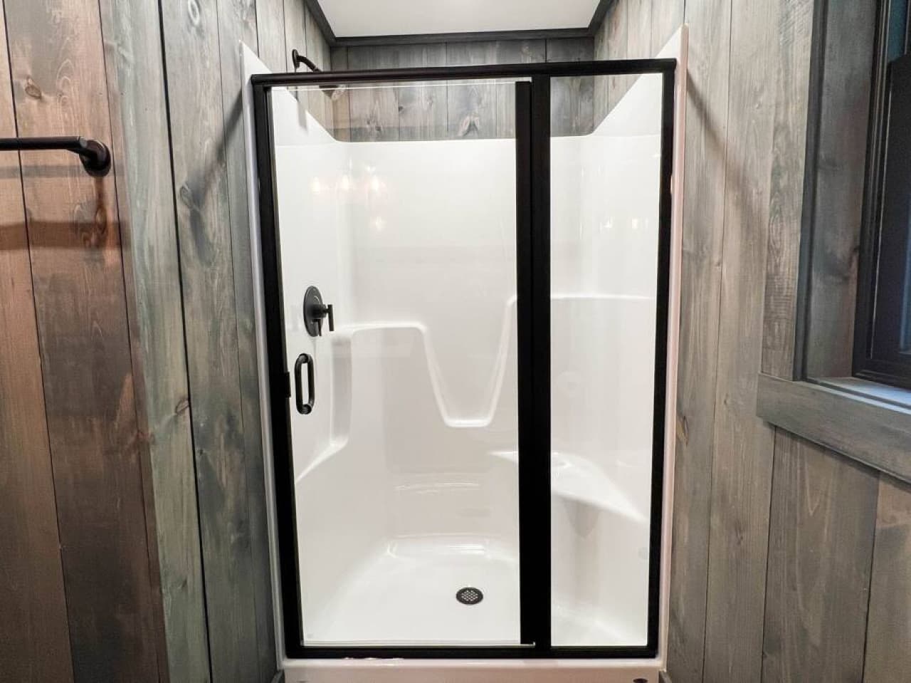 Shower with high water pressue