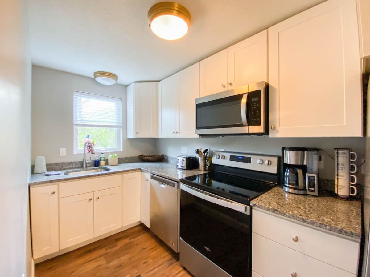 Fully equipped galley kitchen making meals a breeze.