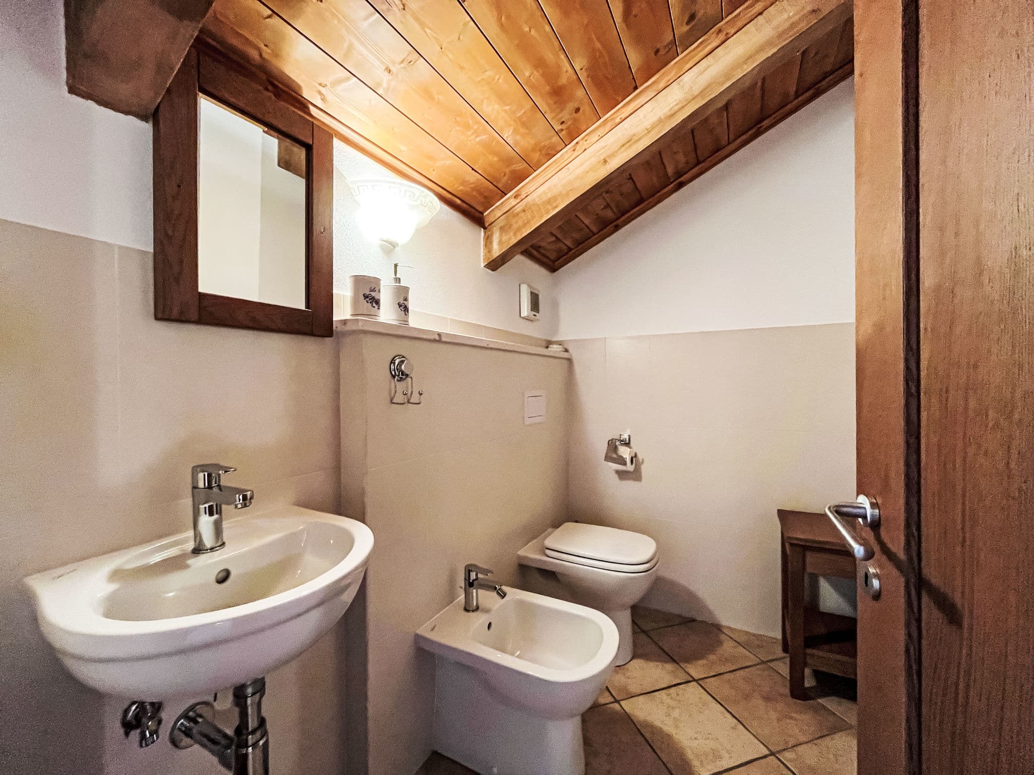 Bathroom / Wellness