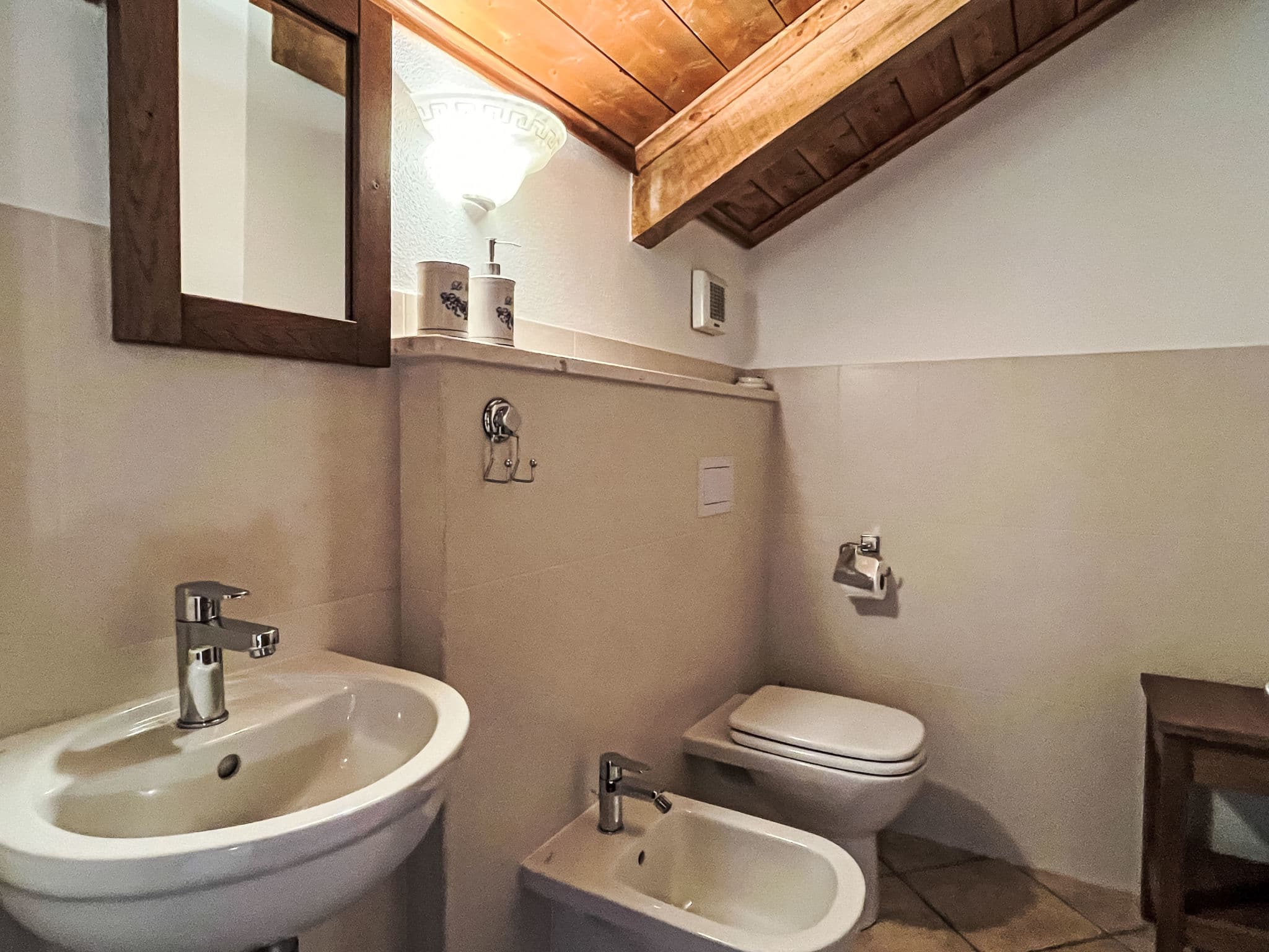 Bathroom / Wellness