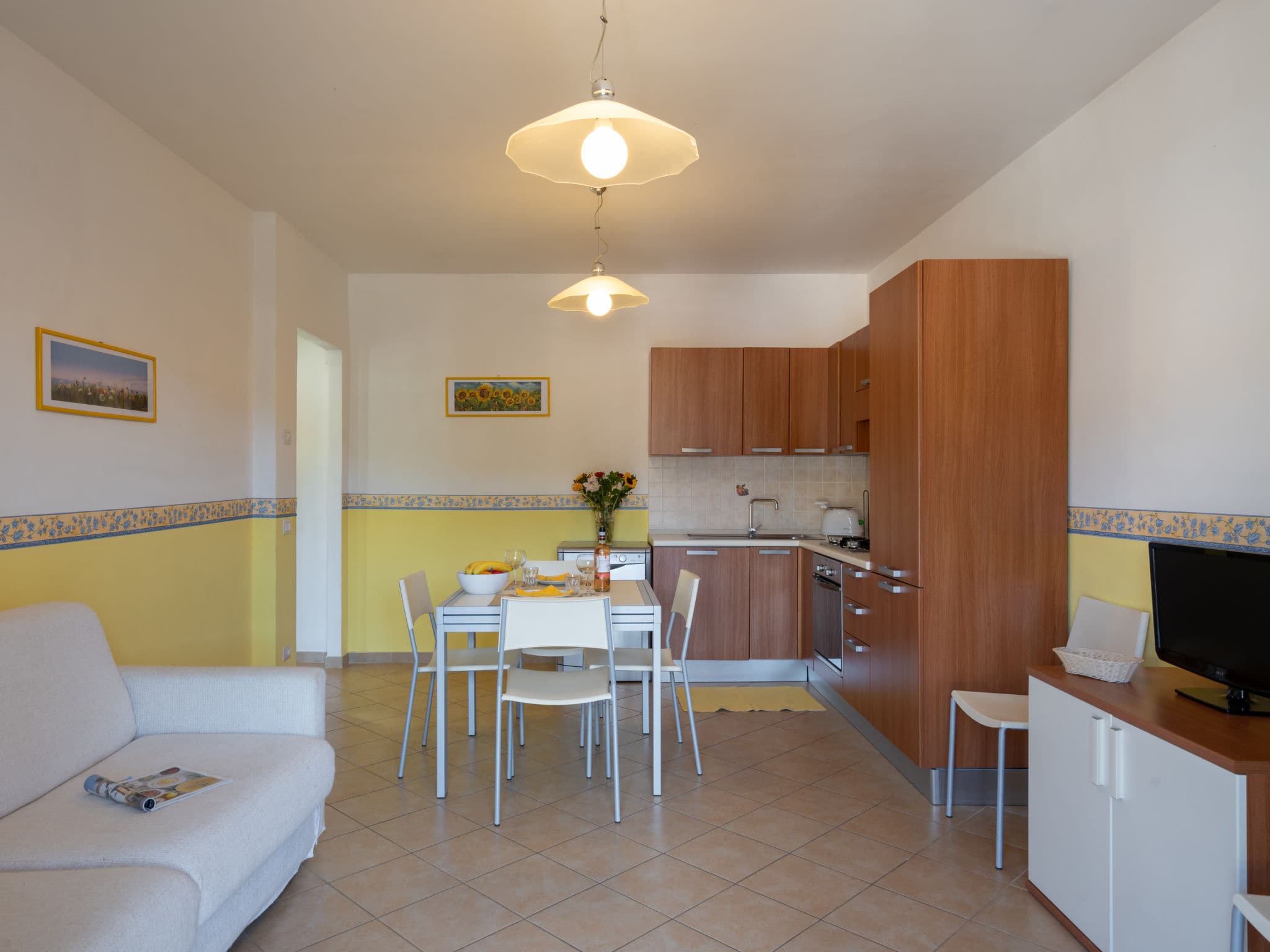 Kitchen / Dining Room