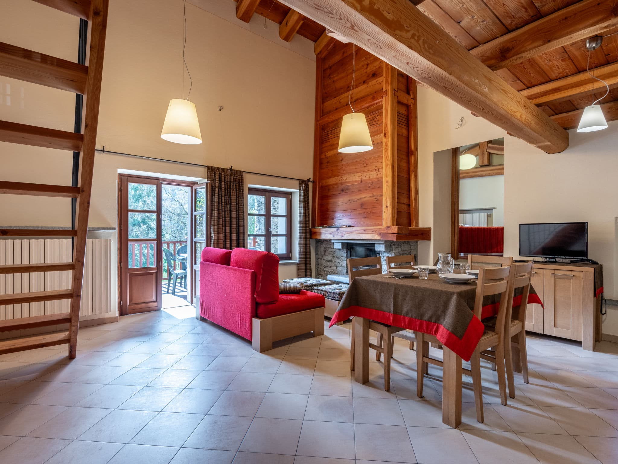 Kitchen / Dining Room