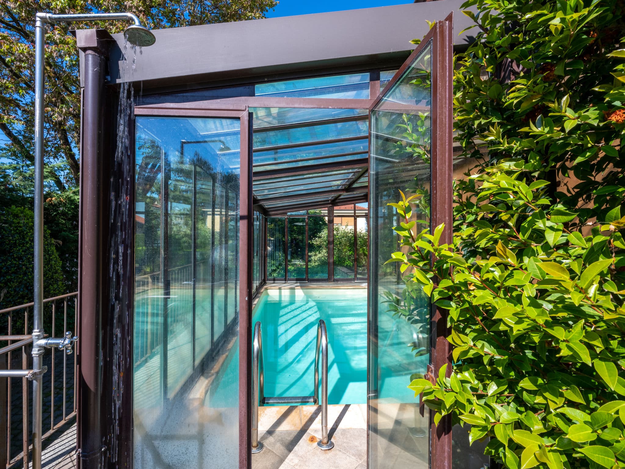 Pool Indoor