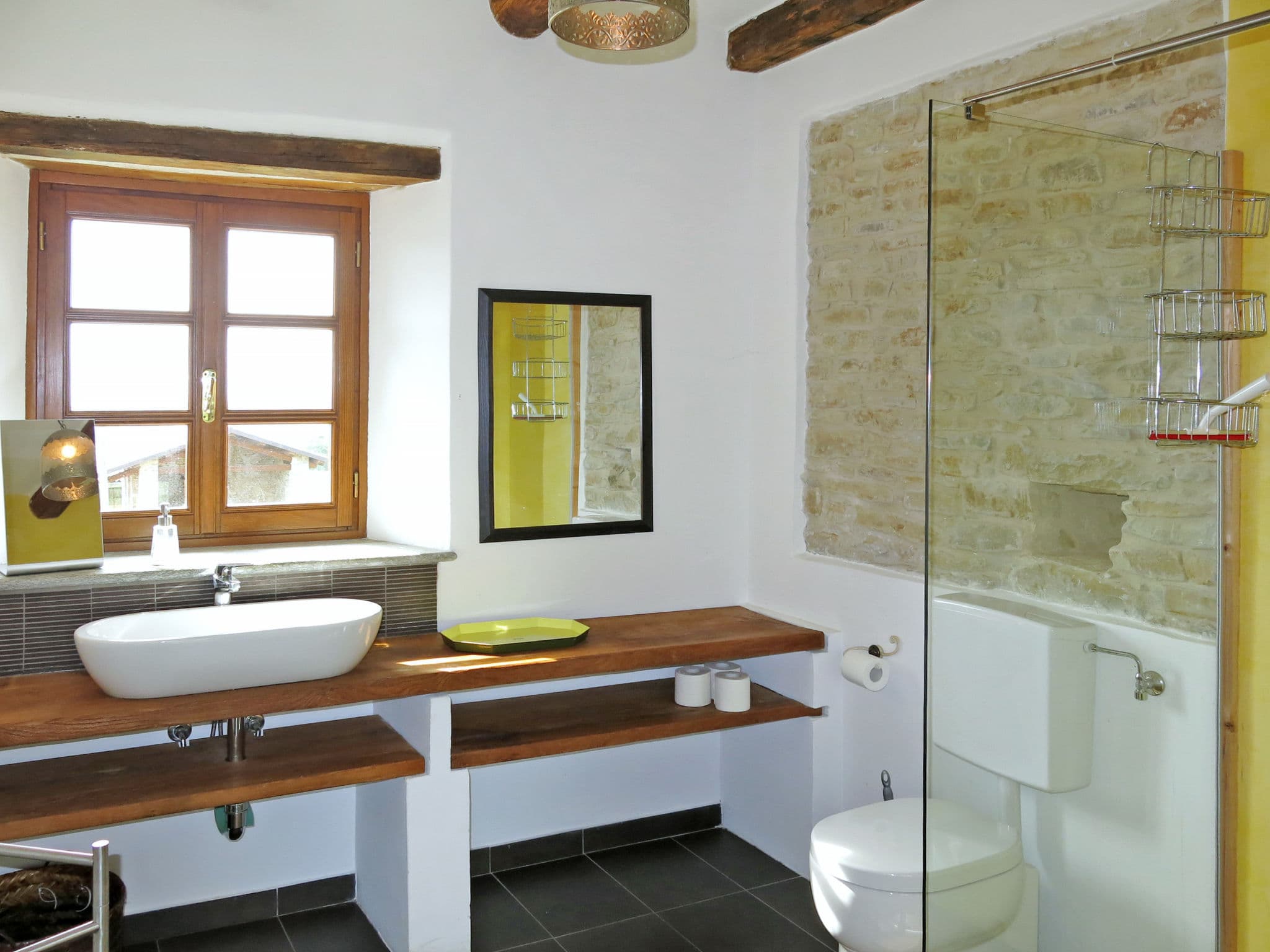 Bathroom / Wellness