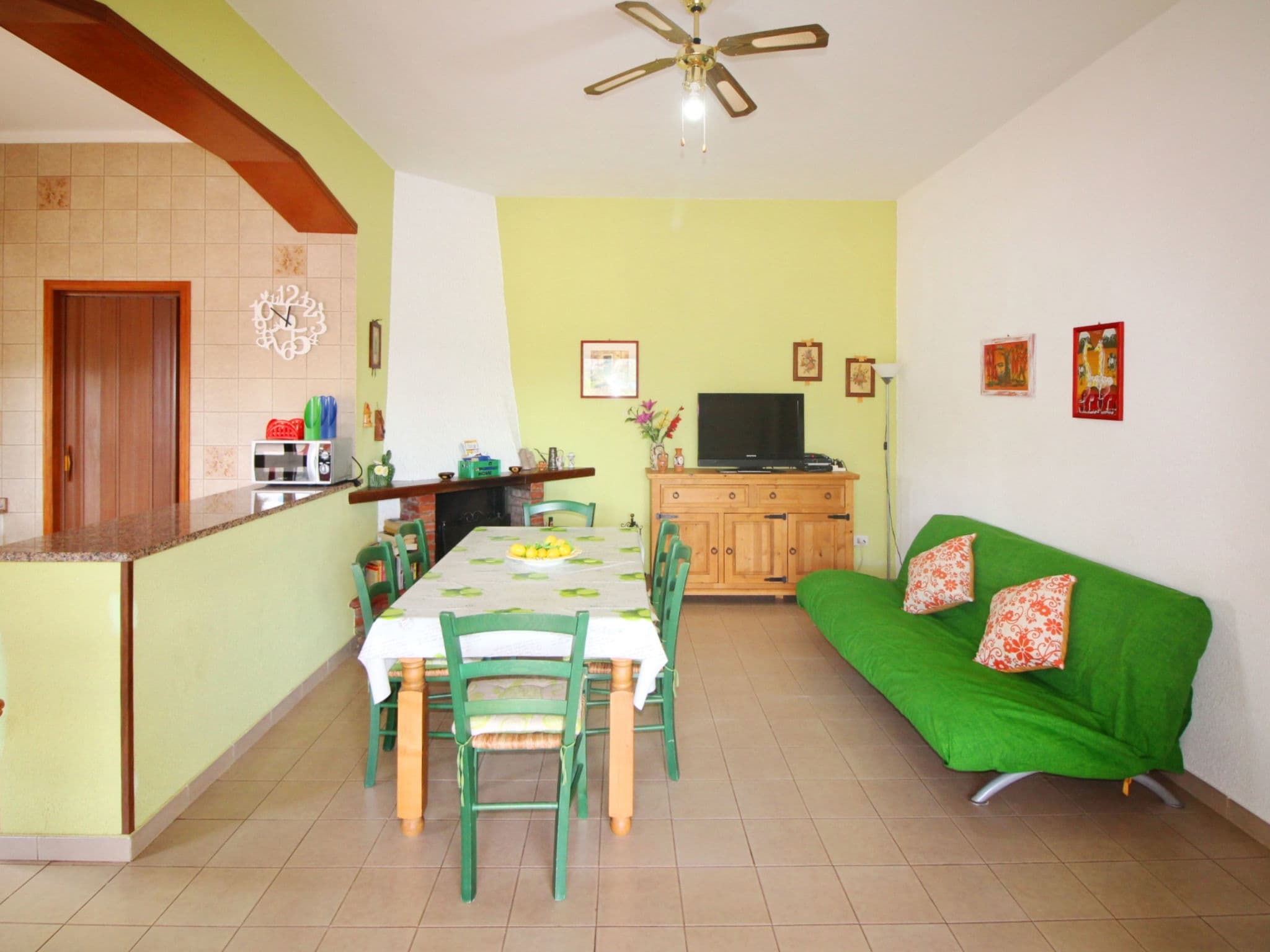 Kitchen / Dining Room